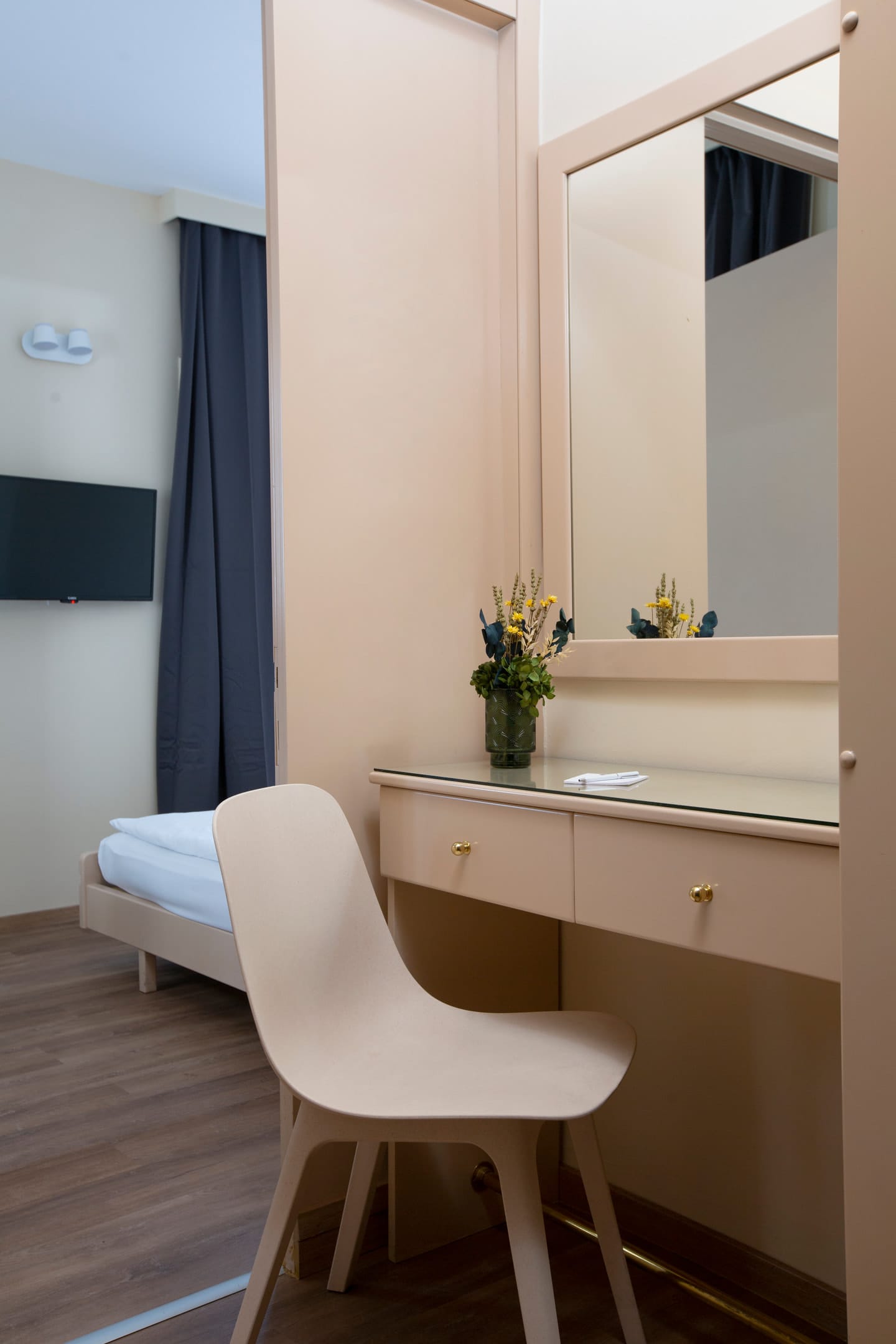 Quadraple Room with Balcony & City View