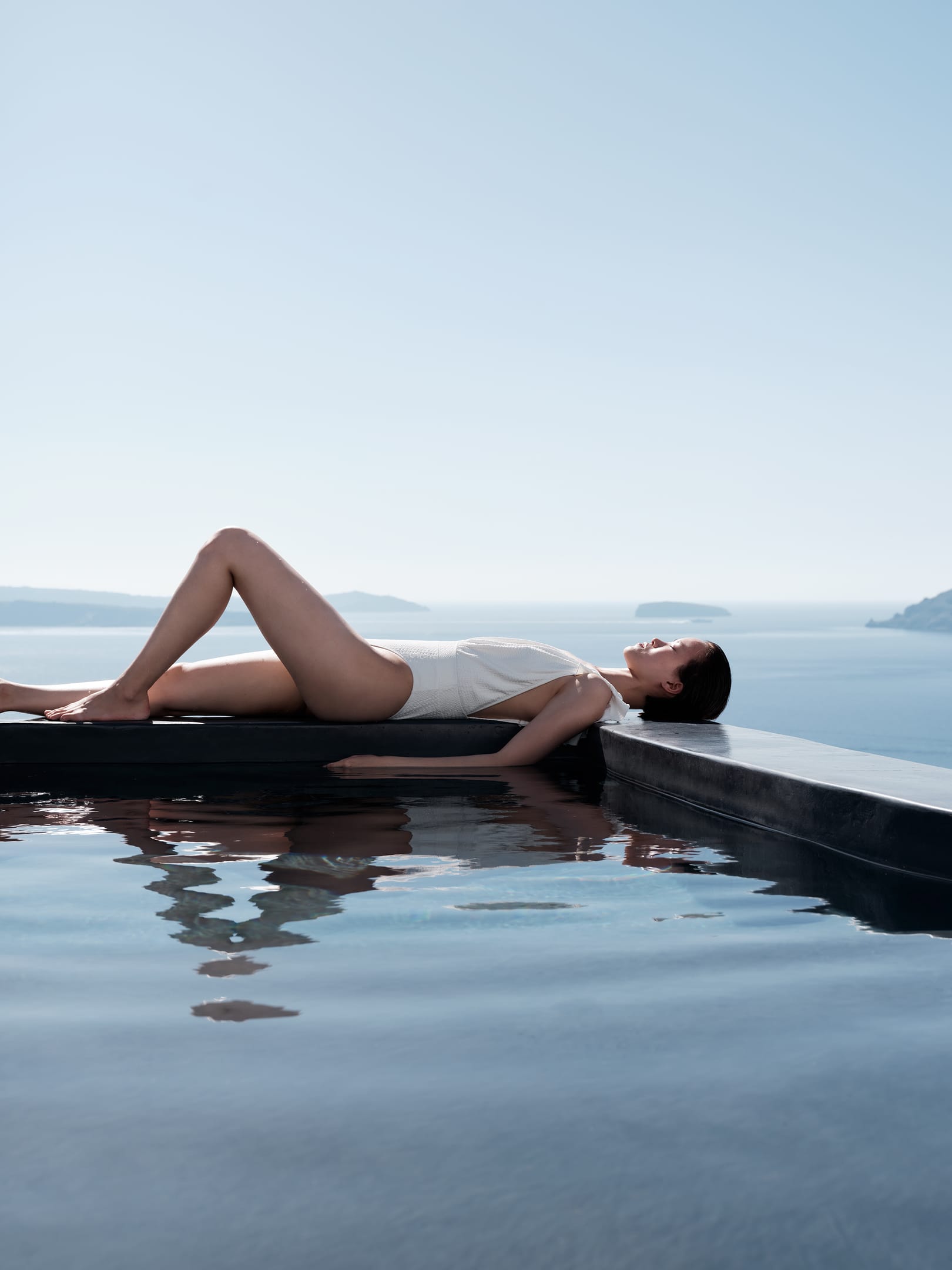 Grand Villa with Outdoor Private Pool & Caldera View