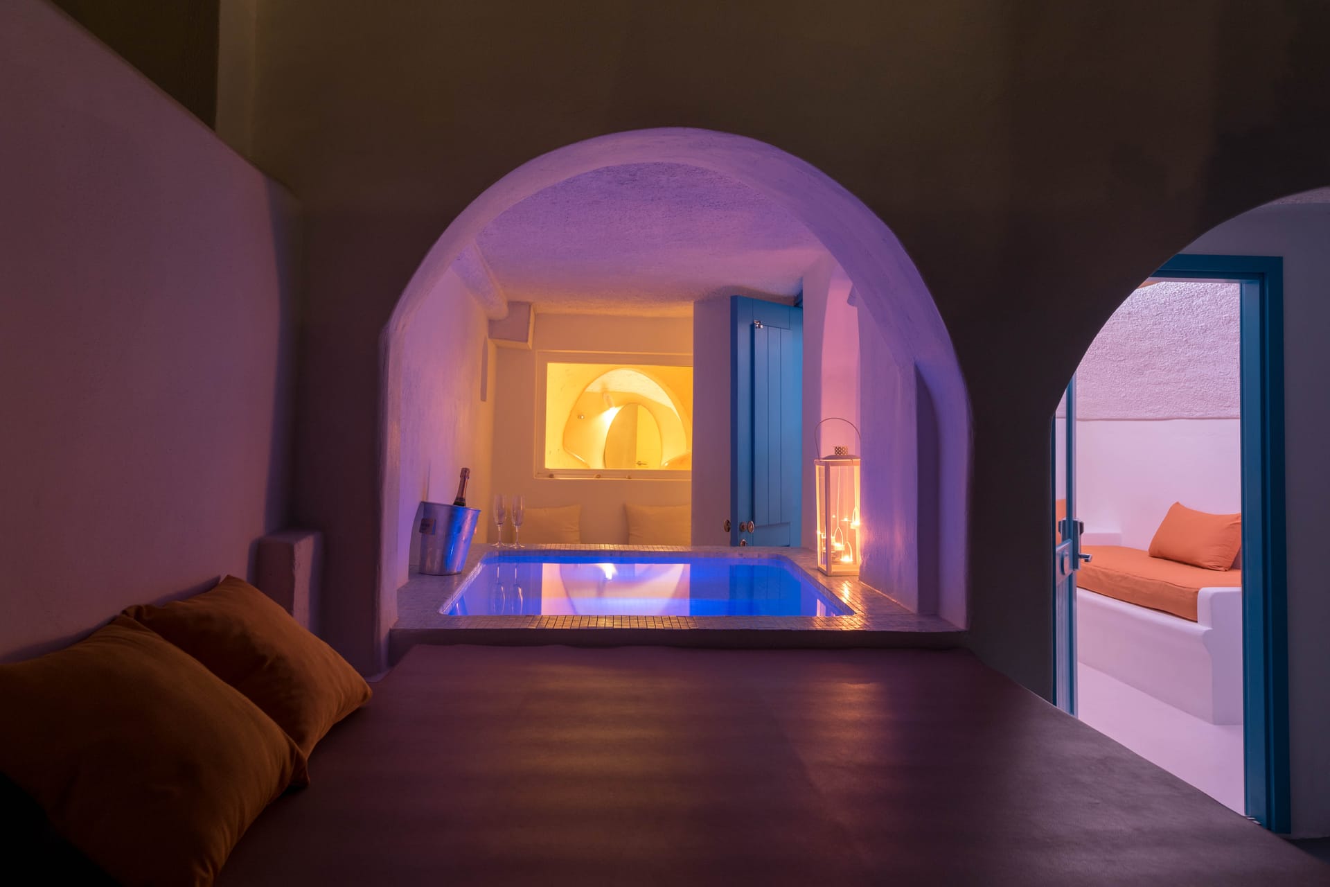 Abyssos Suite | Caldera Sea & Sunset View-Outdoor Hot Tub