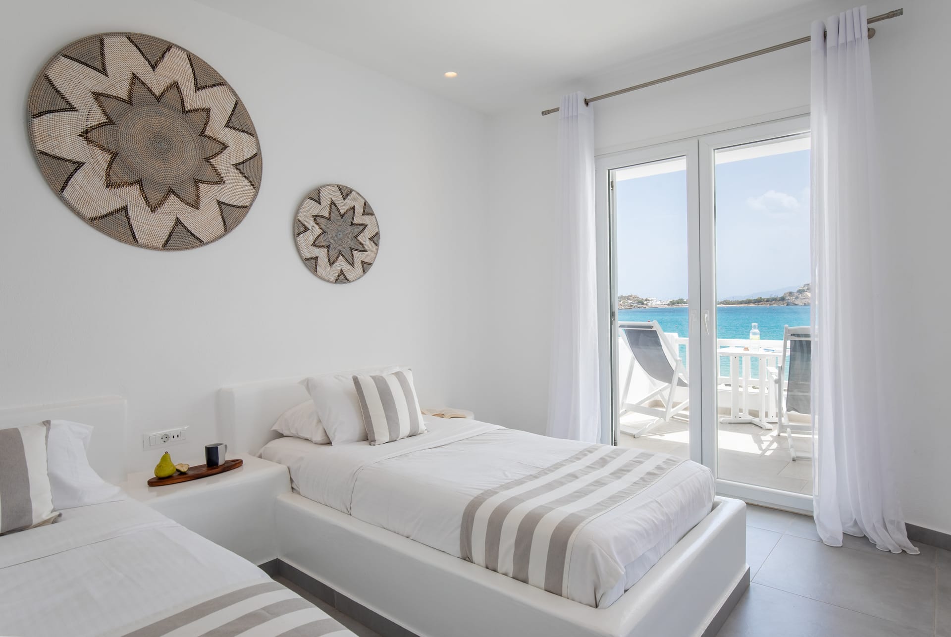 Quadruple Room Sea View [up to 4 Guests]