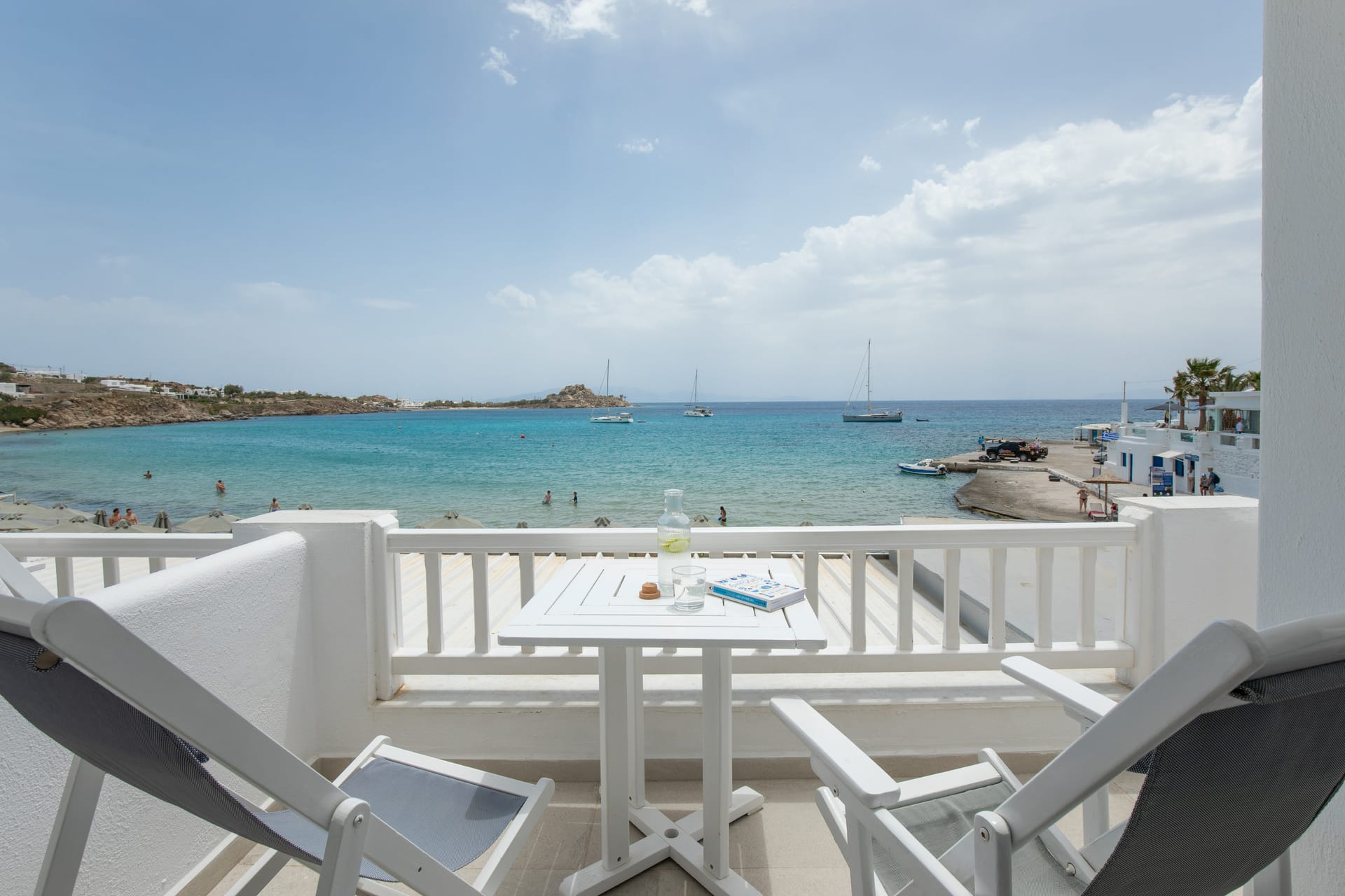 Quadruple Room Sea View [up to 4 Guests]