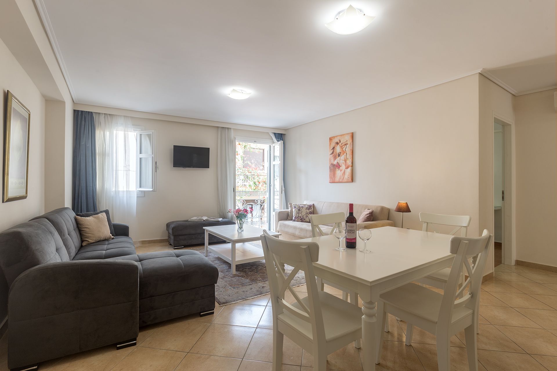 Favorite Suite / Two bedrooms Apartment 70 sqm / Navarxou Apostolou 13