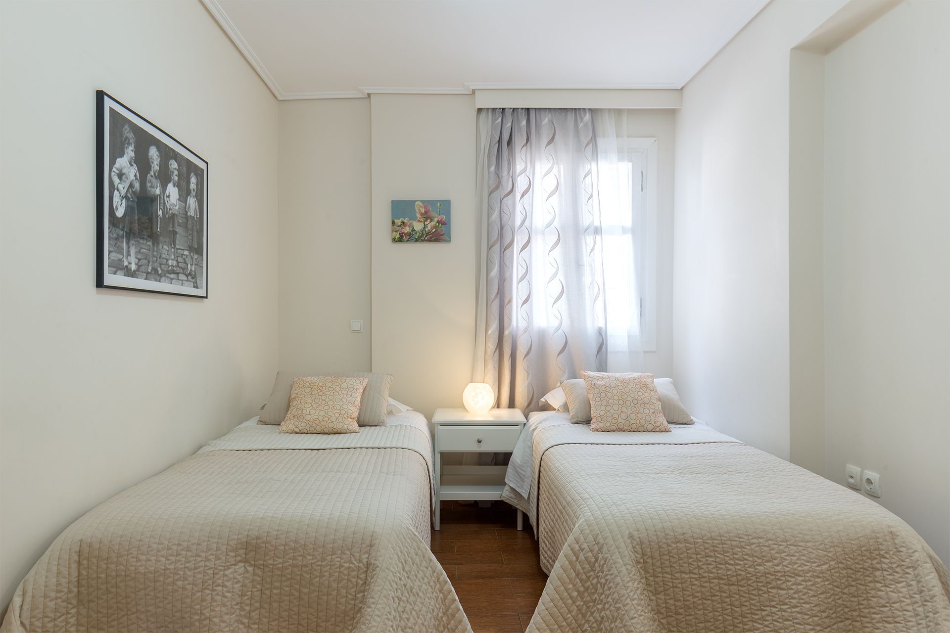 Favorite Suite / Two bedrooms Apartment 70 sqm / Navarxou Apostolou 13