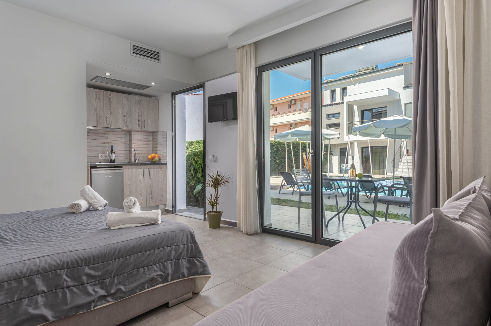 One Bedroom Suite