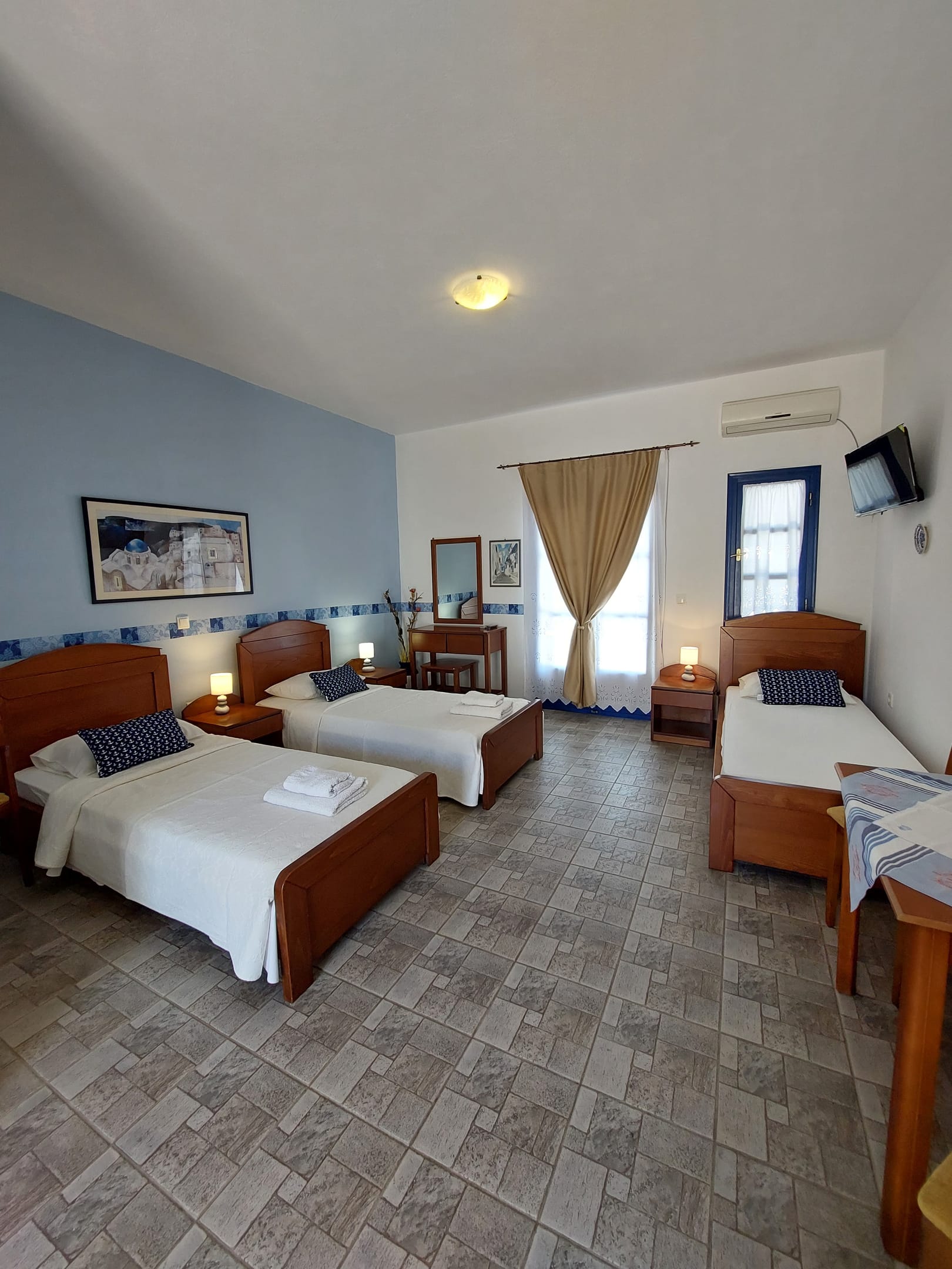 Standard Studio Triple