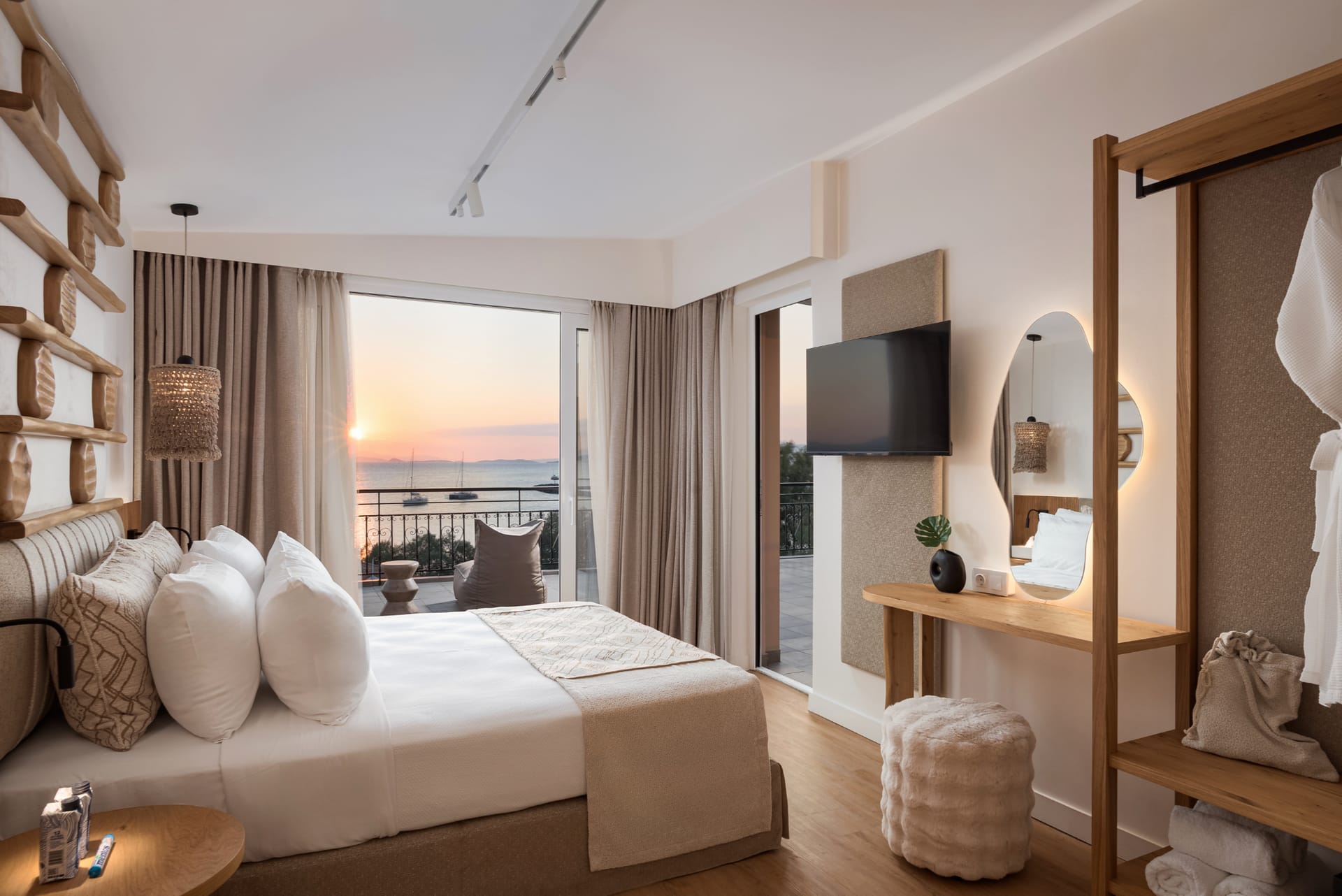 Signature Suite with Sea View