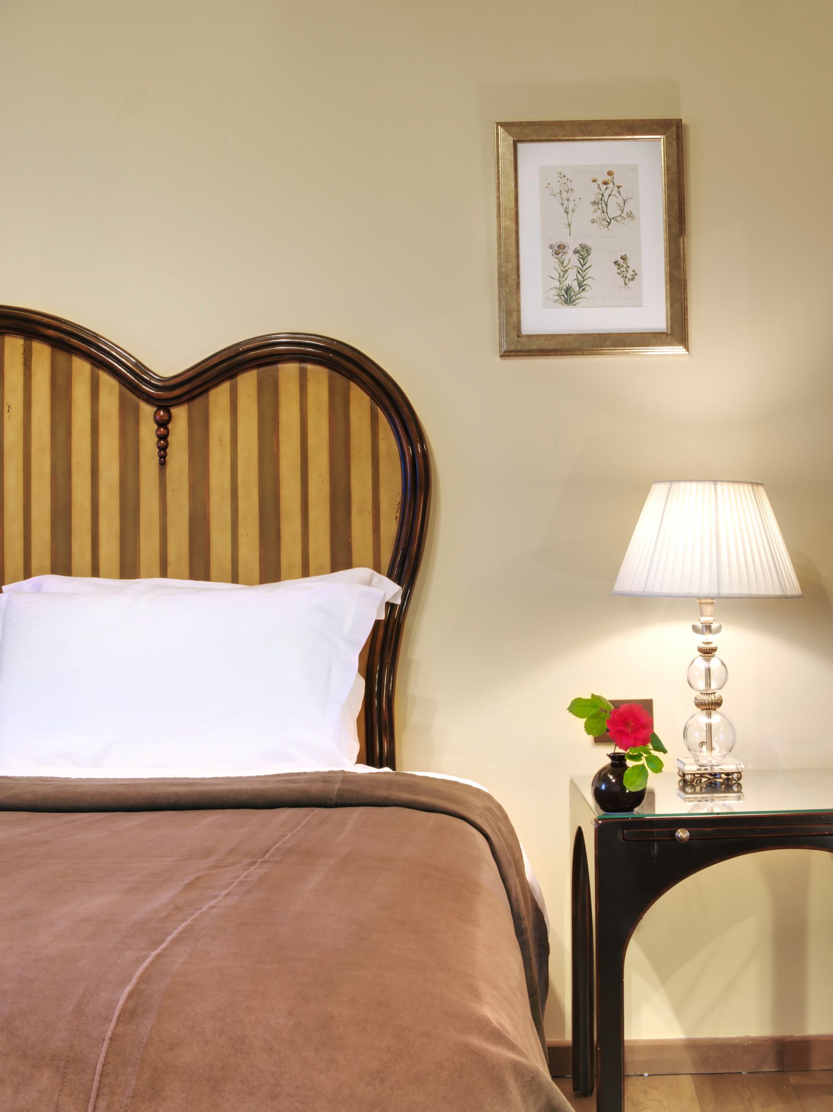 Premium Maisonette with Attic and Fireplace