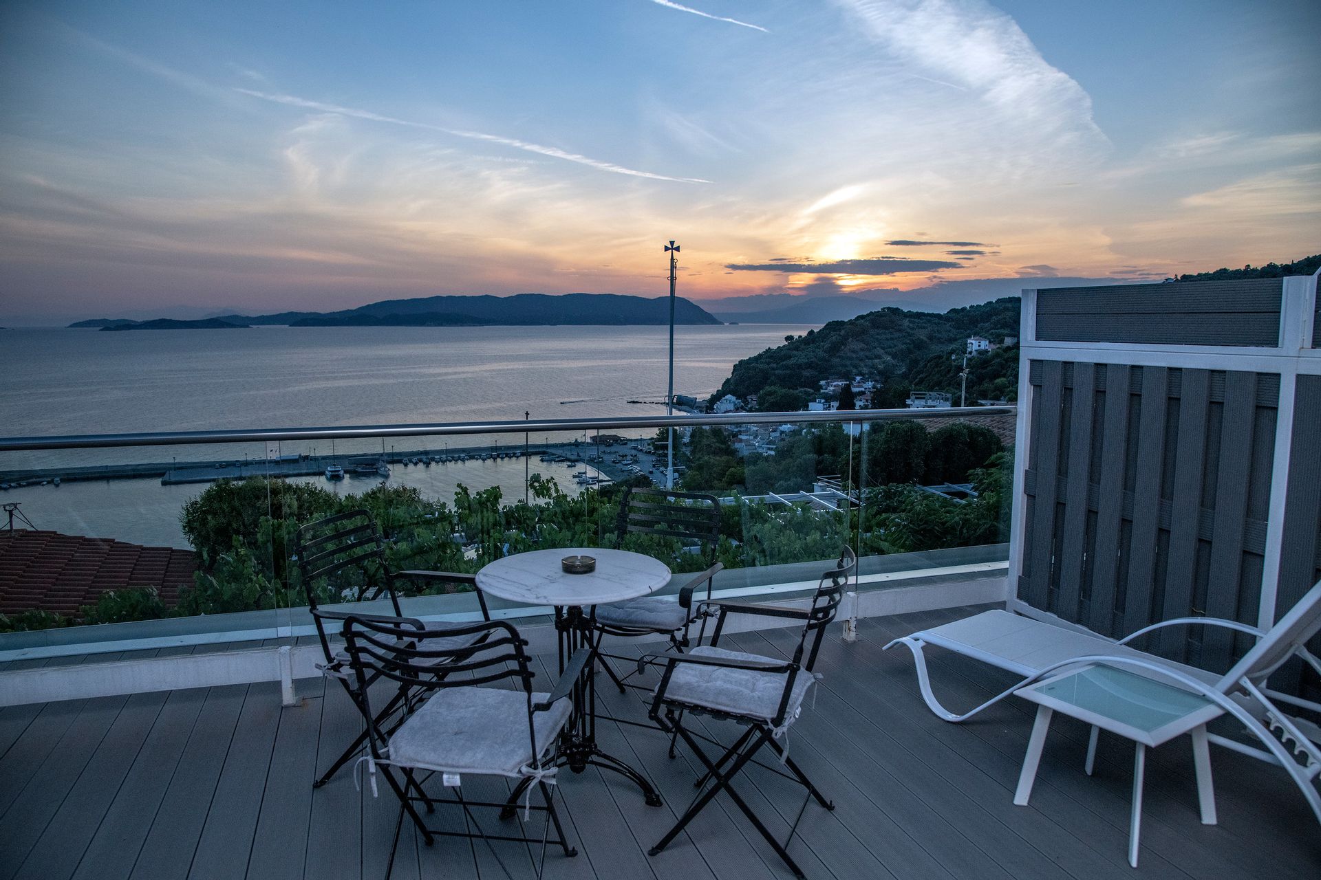 Family (2 separate rooms) with Sea View