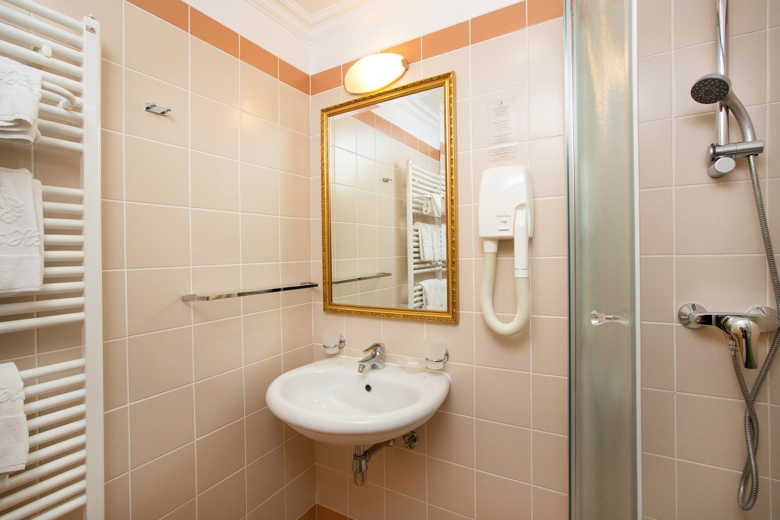 Standard Doppel-/Zweibettzimmer 30 m² Blick auf Opatija-2