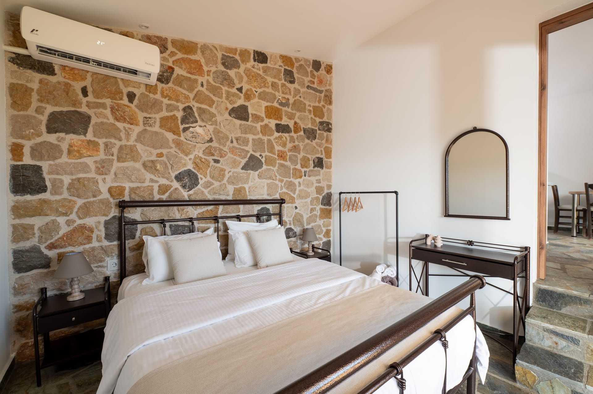 Two-Bedroom Apartment with Balcony and Sea View "Maistros"