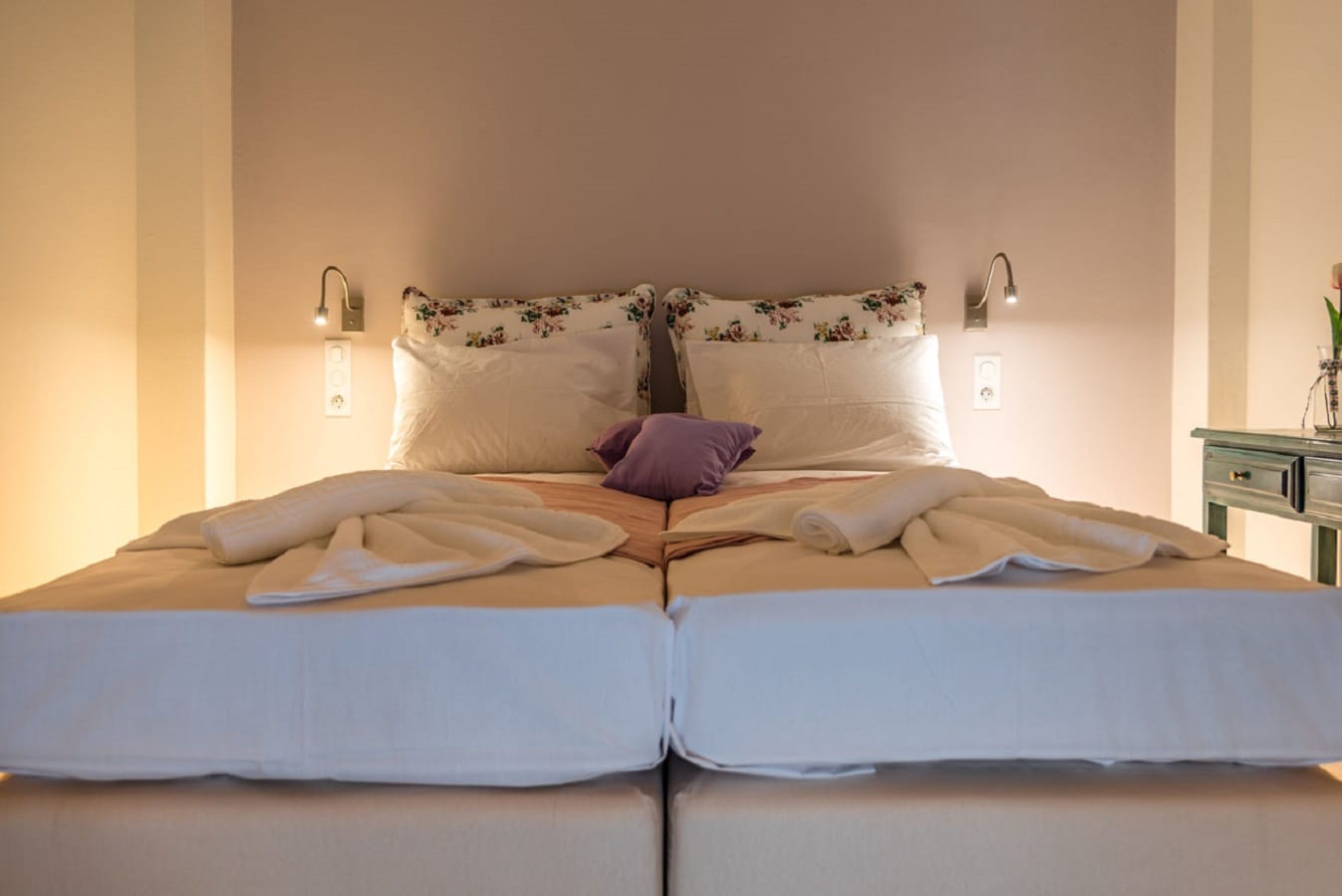 Family Apartment with Pool View B