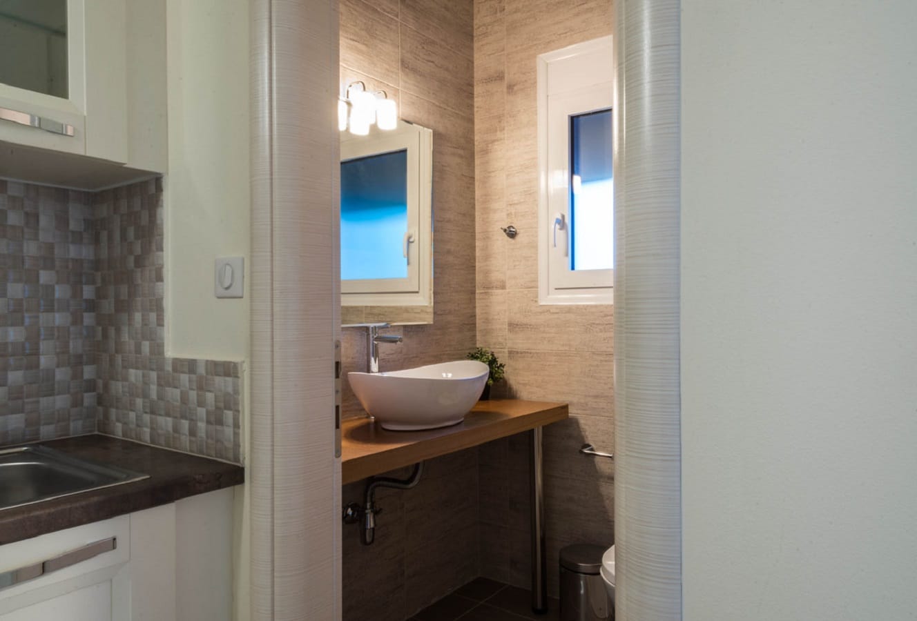 Family Apartment with Pool View B