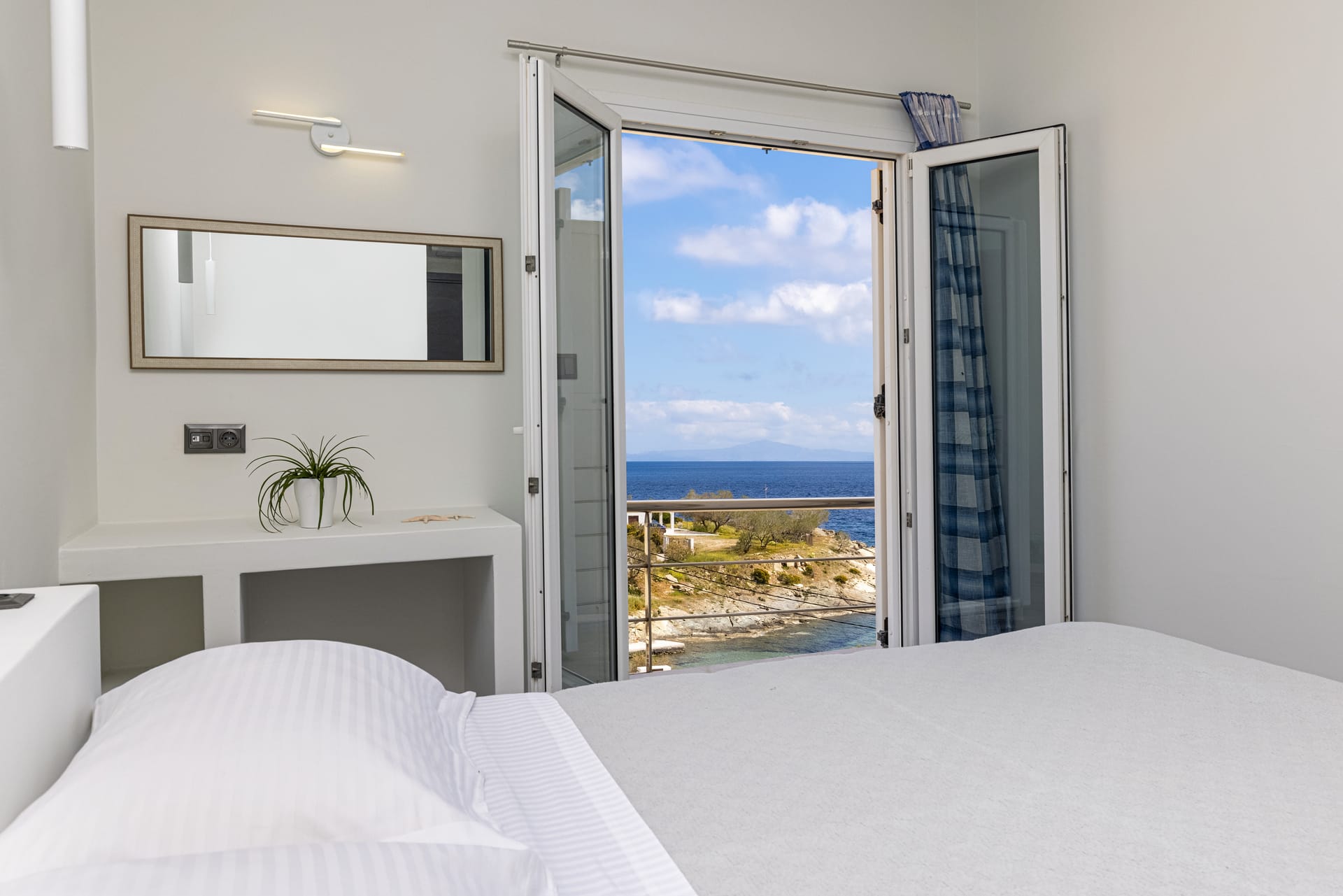Superior Room with Sea View