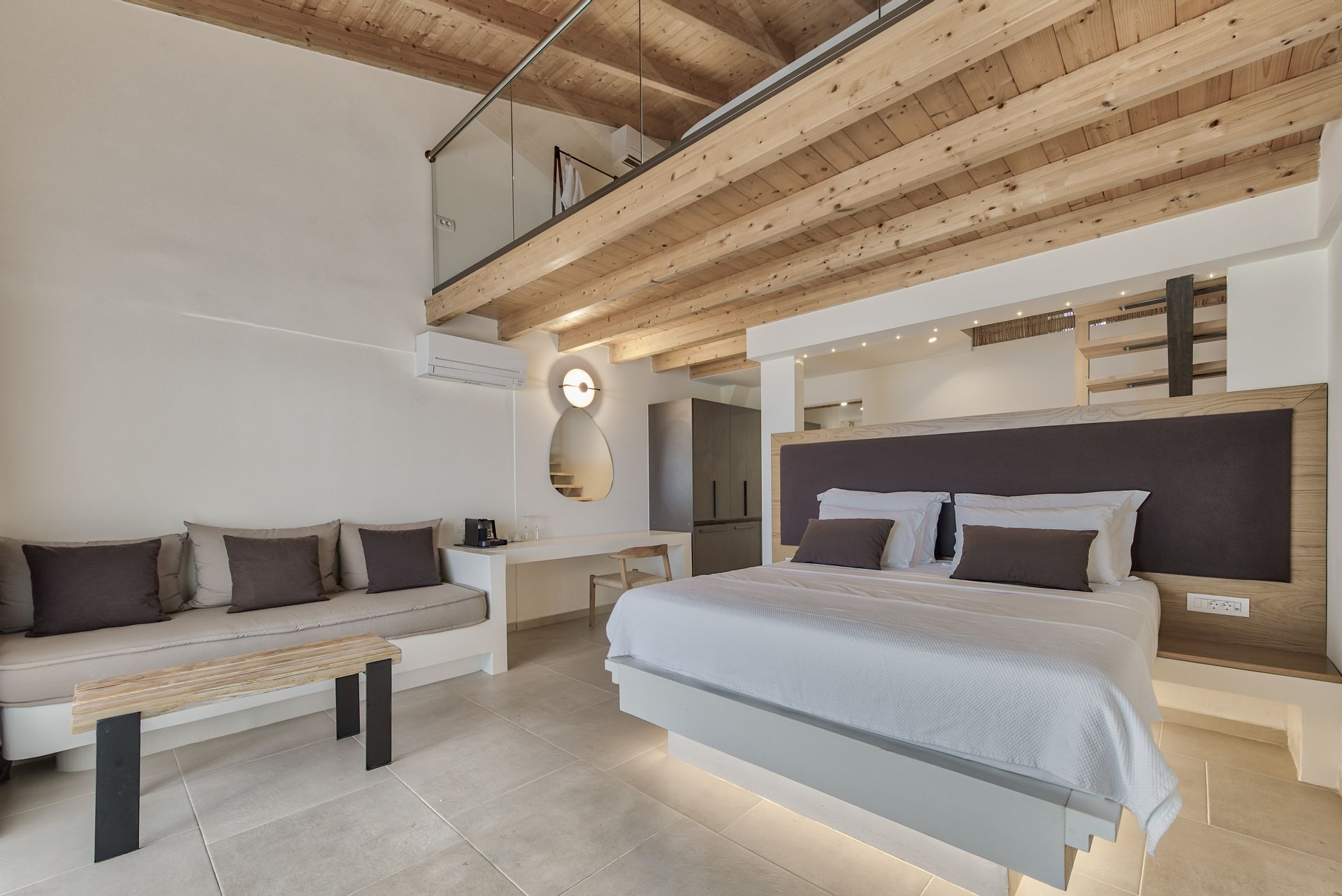 Maisonette with Sea View