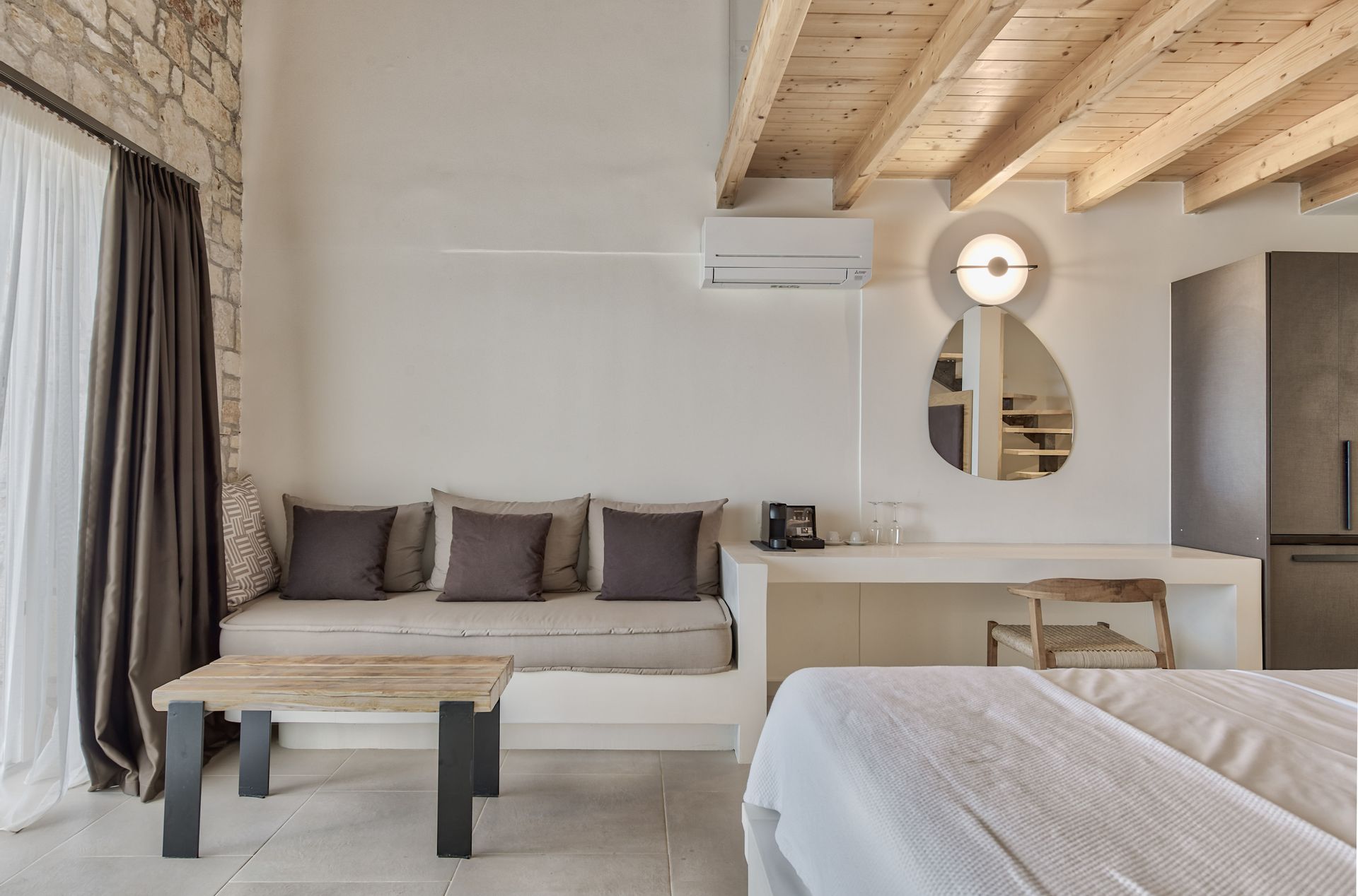 Maisonette with Sea View