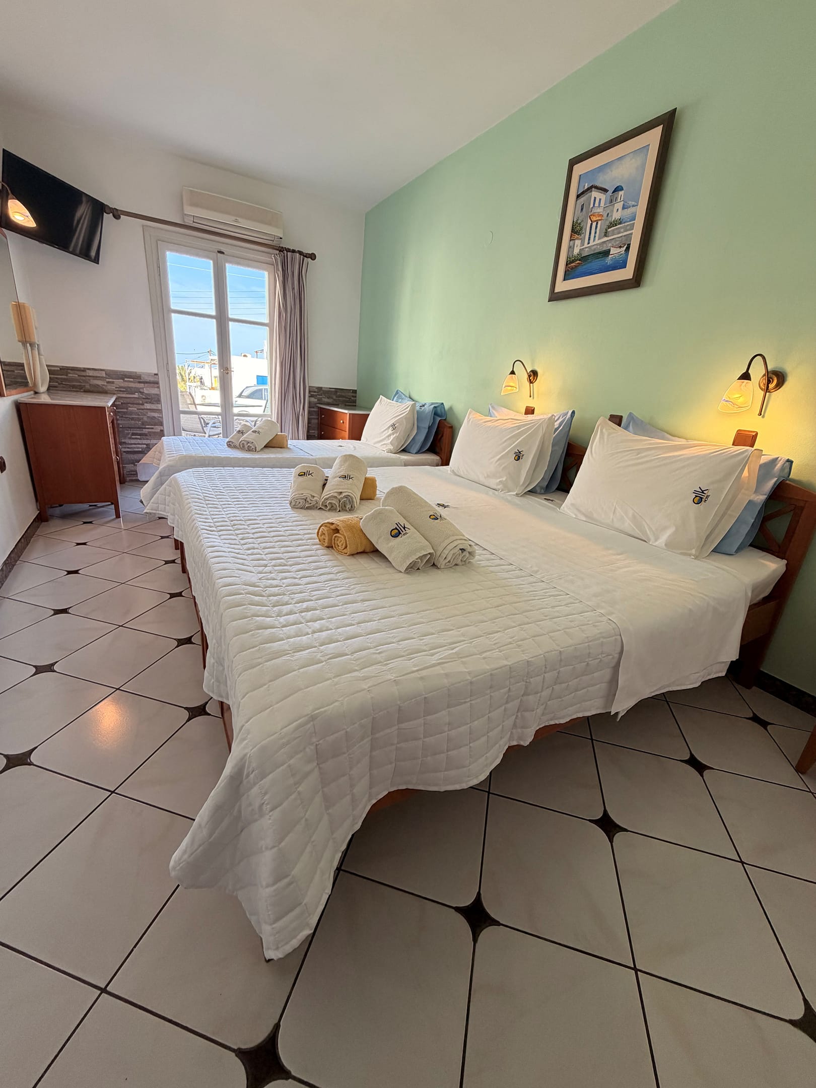 Comfort Triple Room