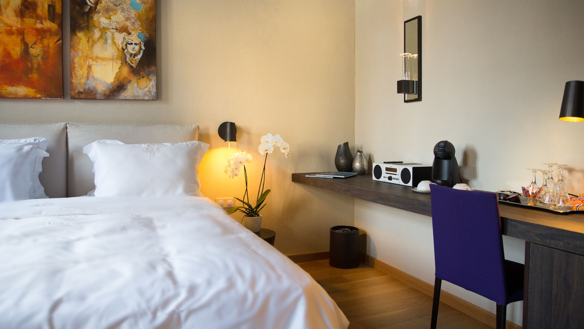 Junior Suite with Shower and Hydro Jets | Callisto