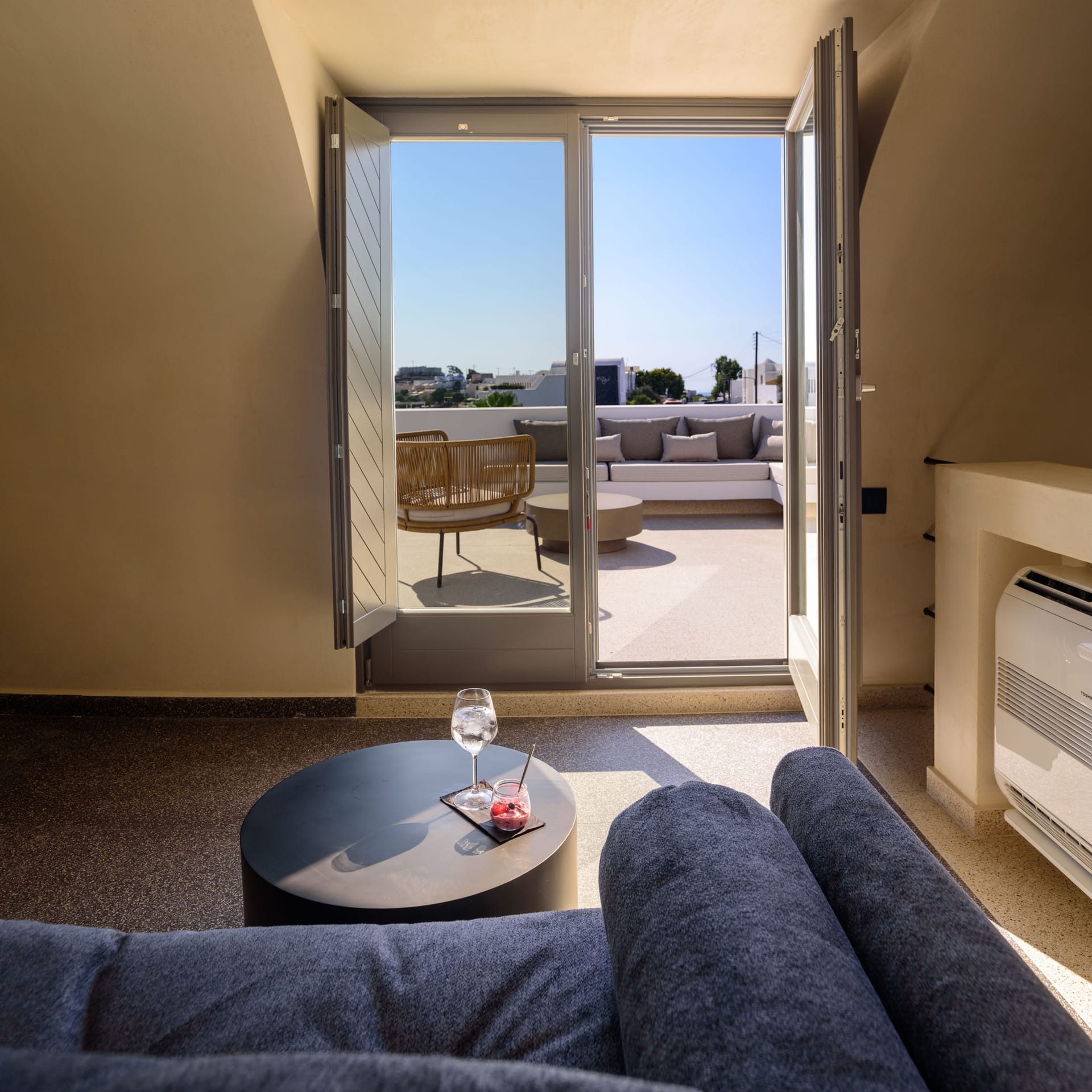 Rimidi Residence with Sea View