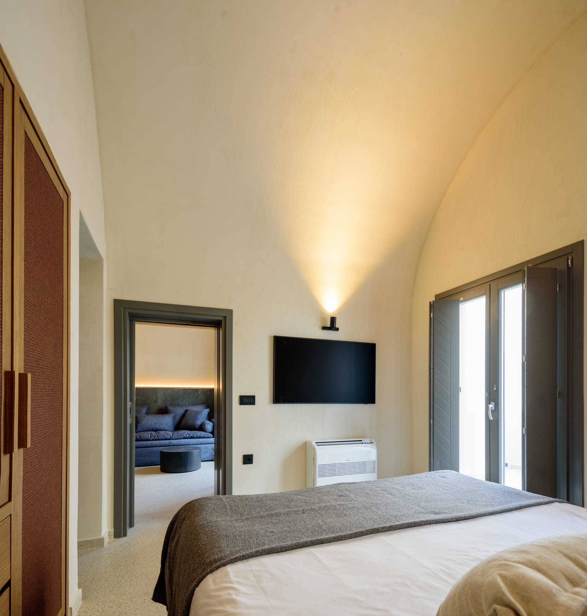 Tholos Residence with Hot Tub