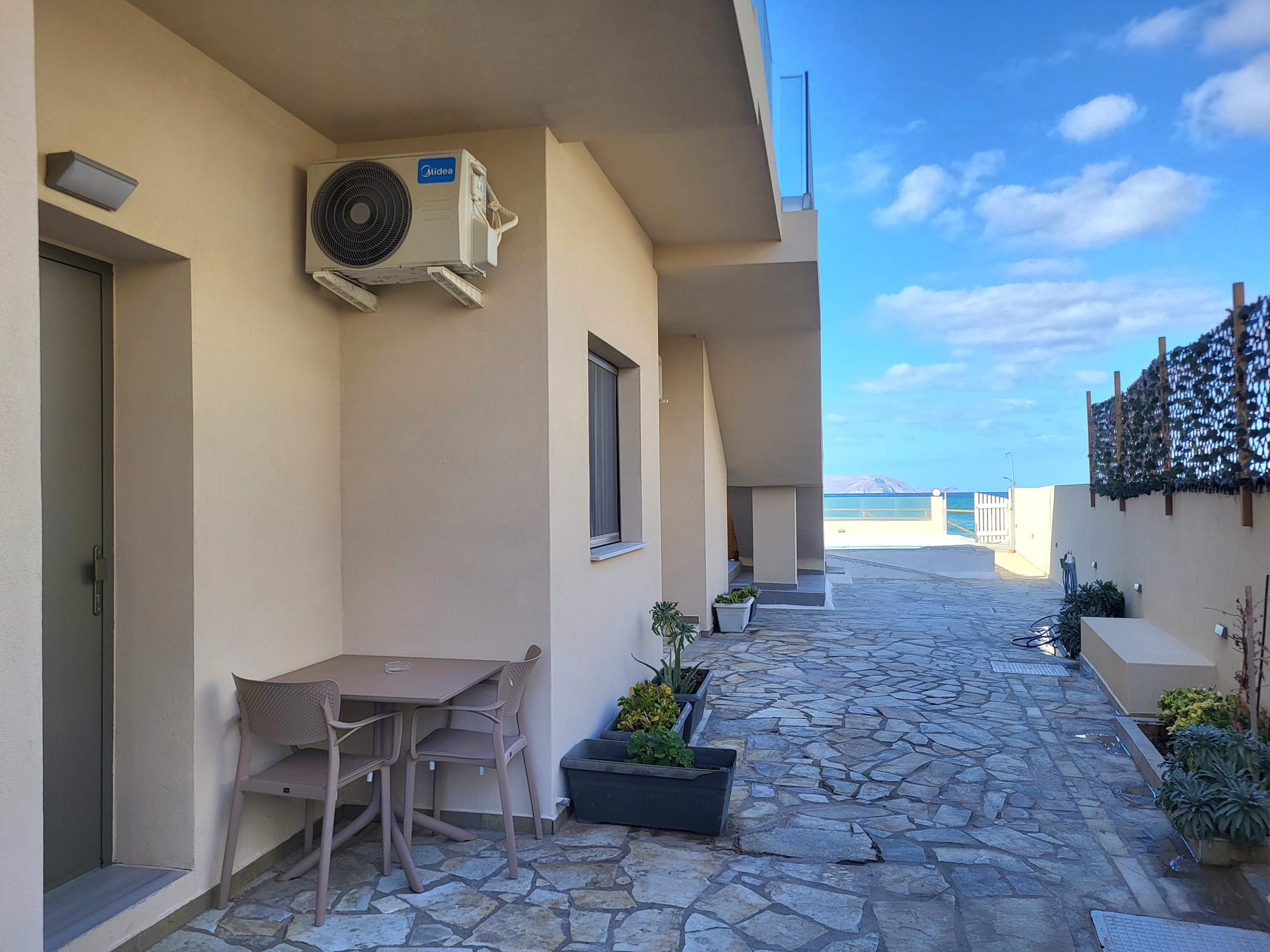 Double Room Garden View (2 Adults + 1 Child)