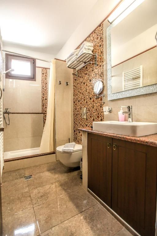 Quadruple Room with Balcony and Meteora View