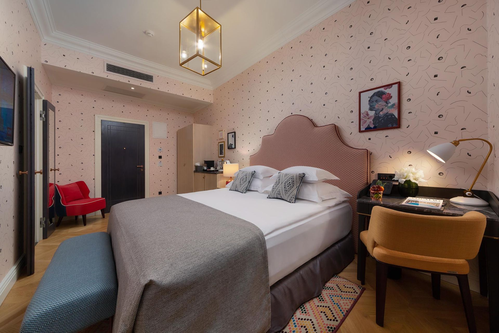 Gemütliches Zimmer 20 m² Blick zum Hof-2