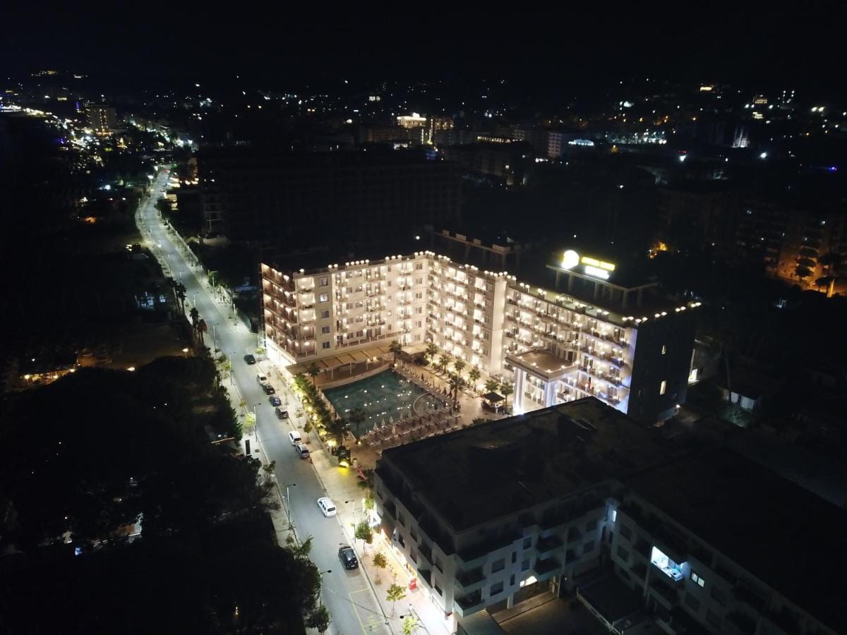 Amelia Mare Hotel