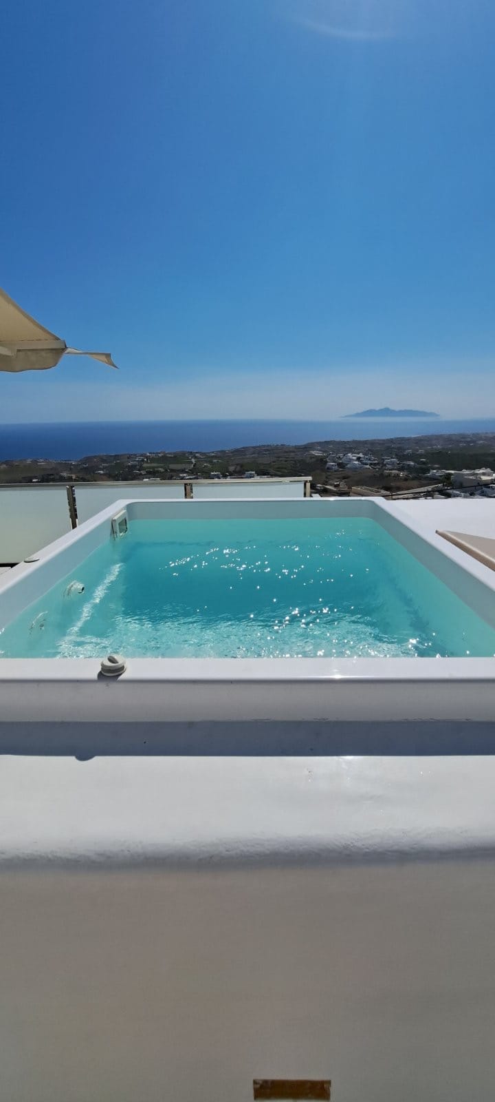 Signature Suite with Outdoor Hot Tub and Sea View