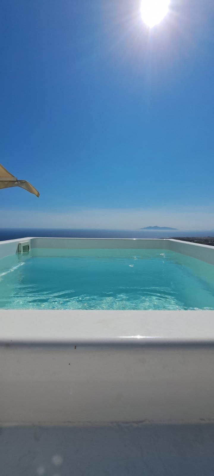 Signature Suite with Outdoor Hot Tub and Sea View