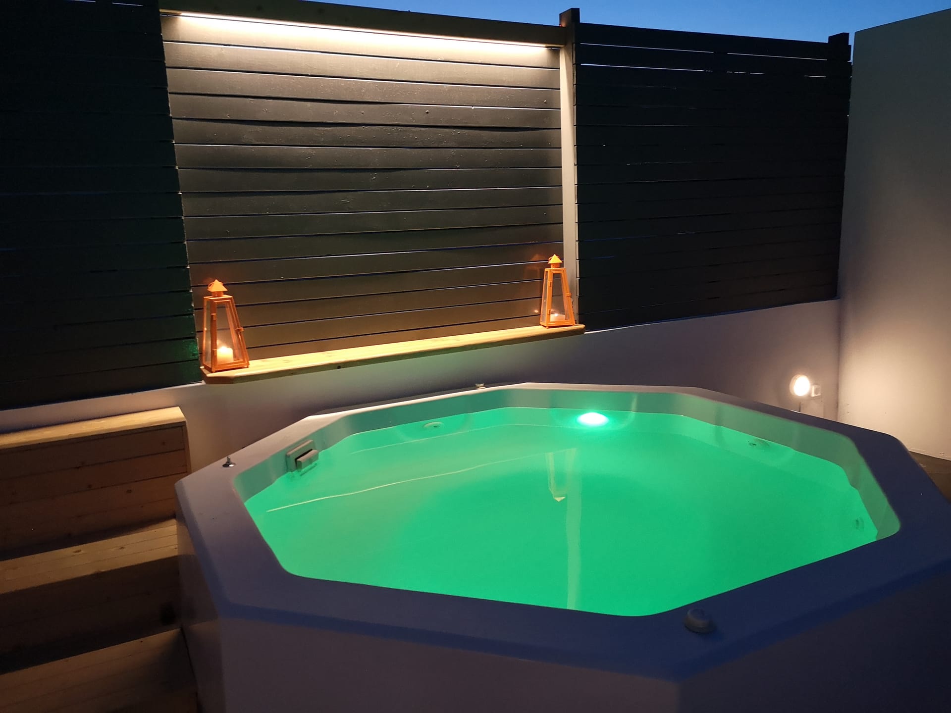 Τwo Bedroom Villa Amerisa with Outdoor Hot Tub & Sea View