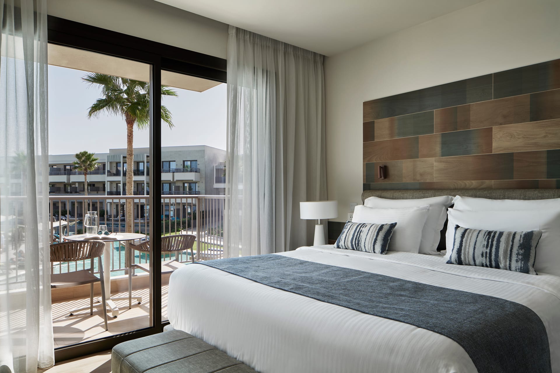 Junior Suite Side Sea View