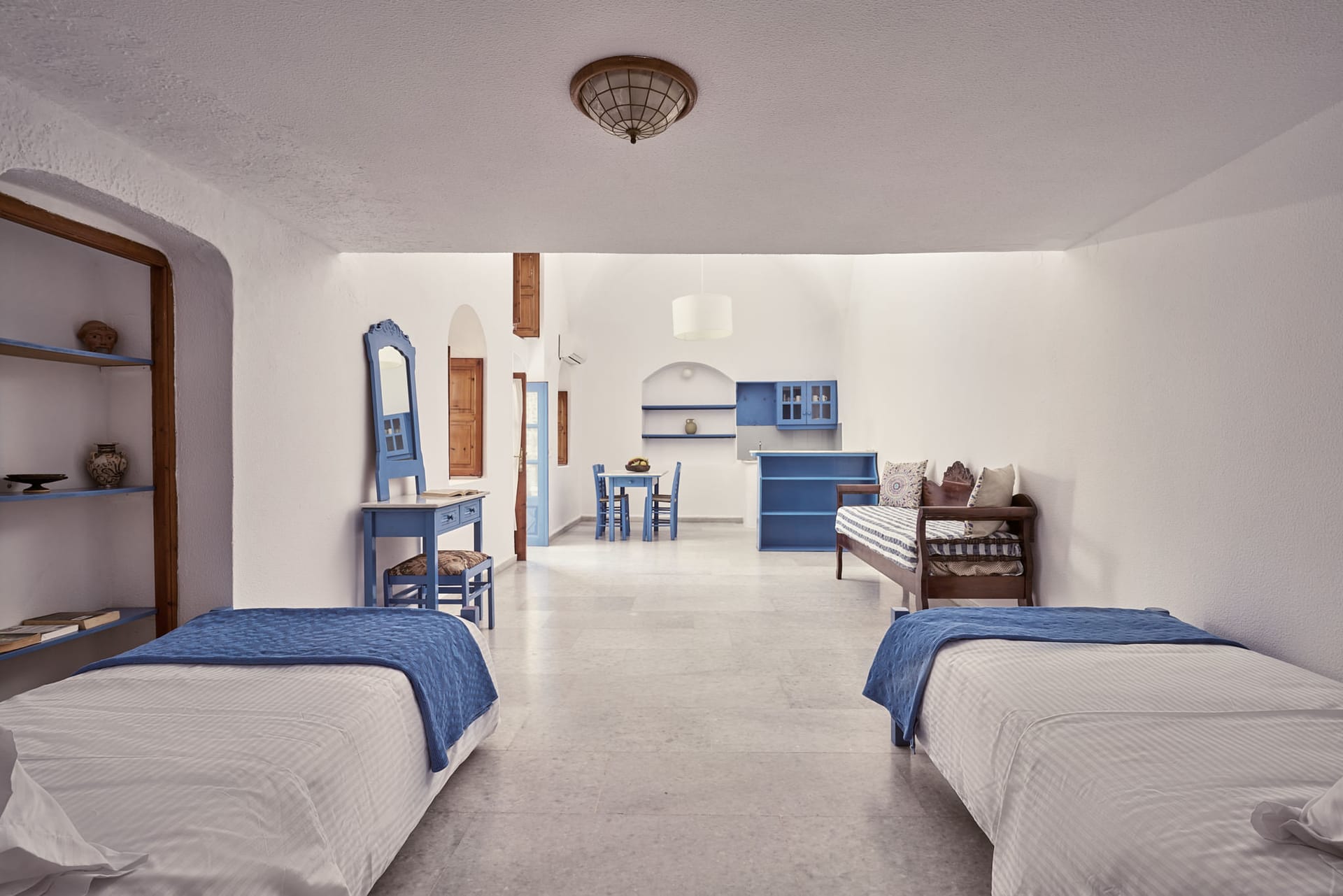 kalliopi Loft Cave House