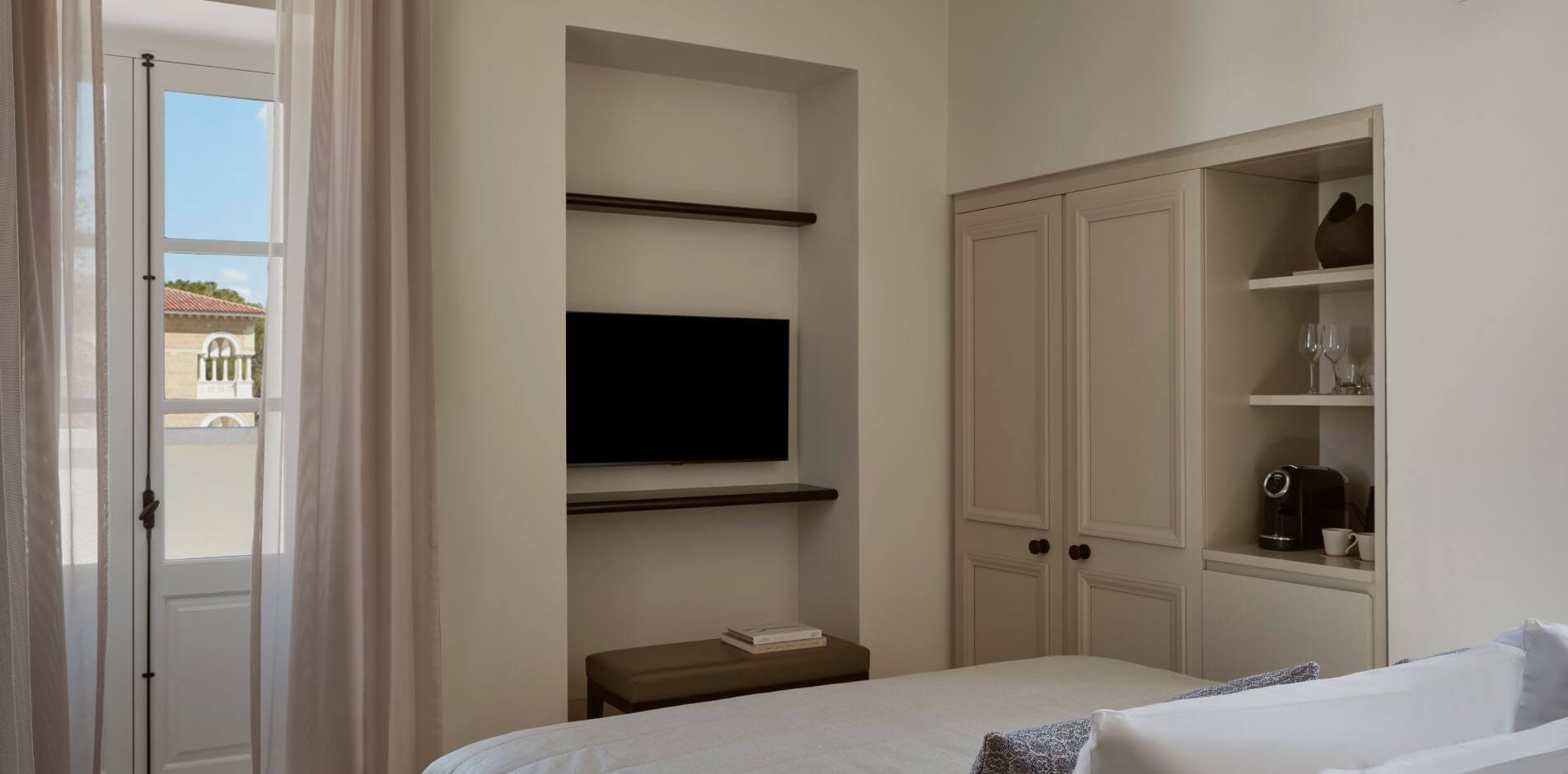 Amyth Two Bedroom Suite with Terrace