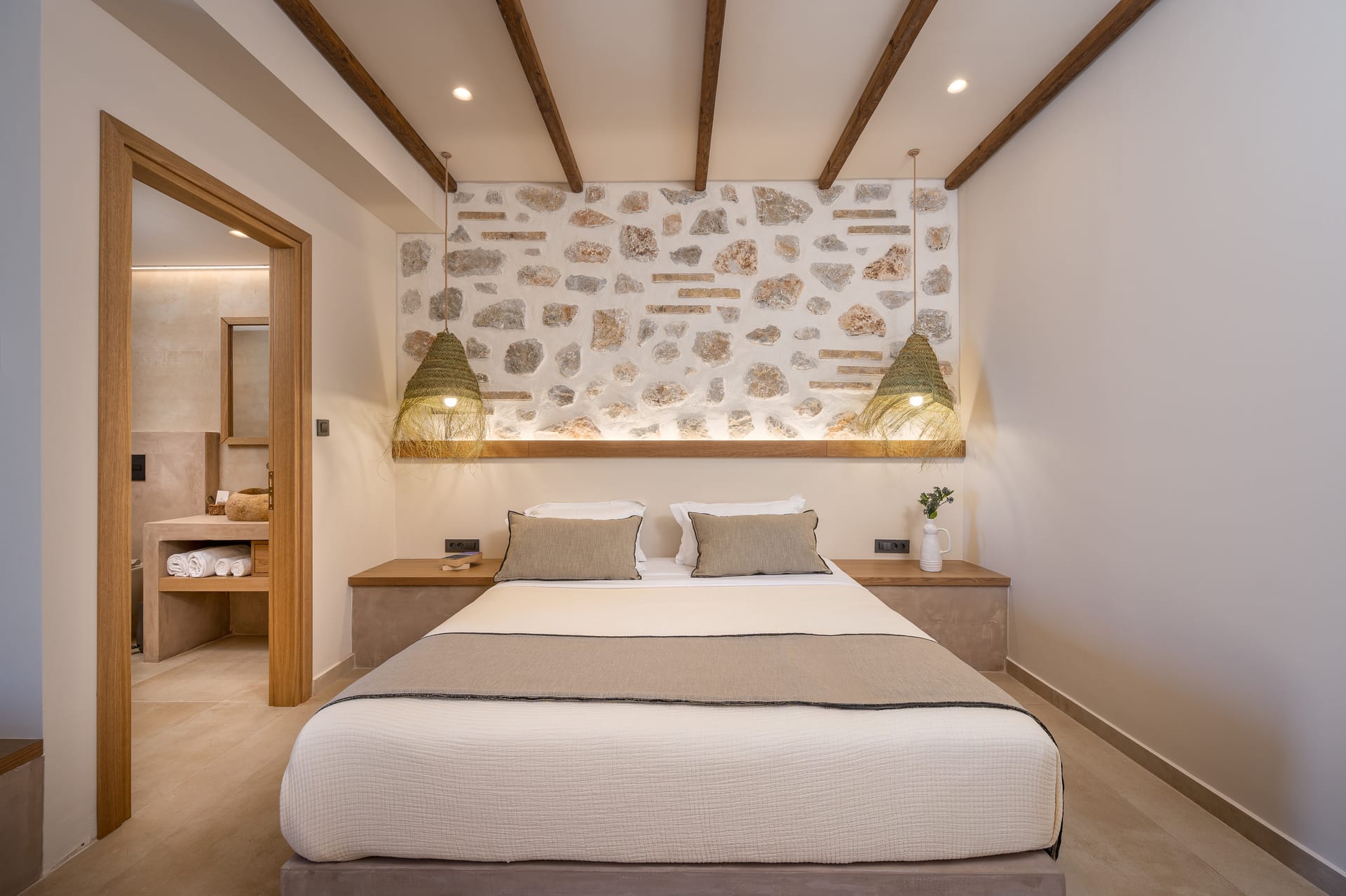 Deluxe Double Room Side sea view and shared terrace