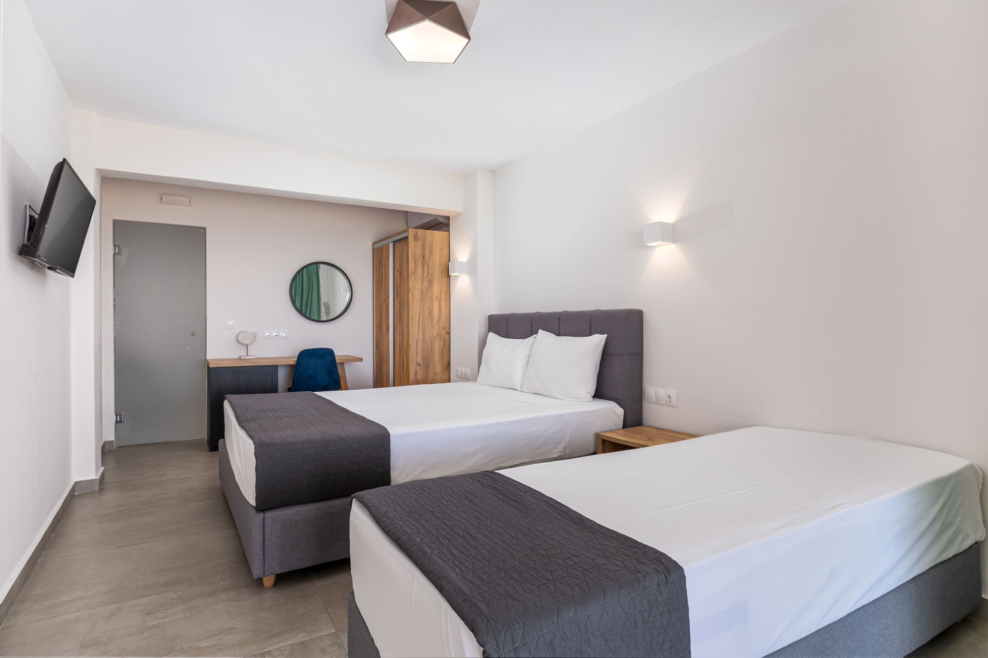 Deluxe Room with Sea View