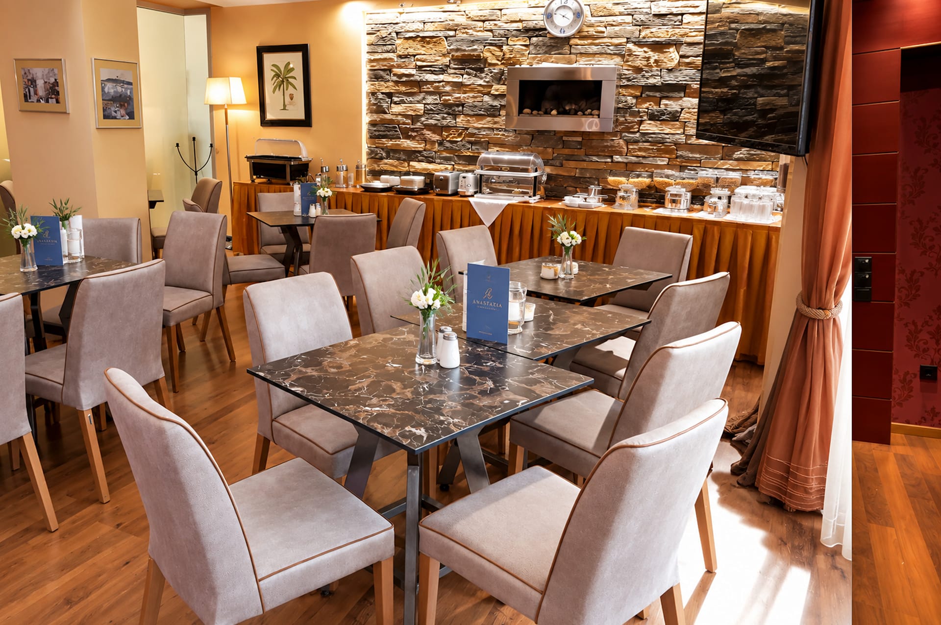 Anastazia Luxury Suites & Spa, ,