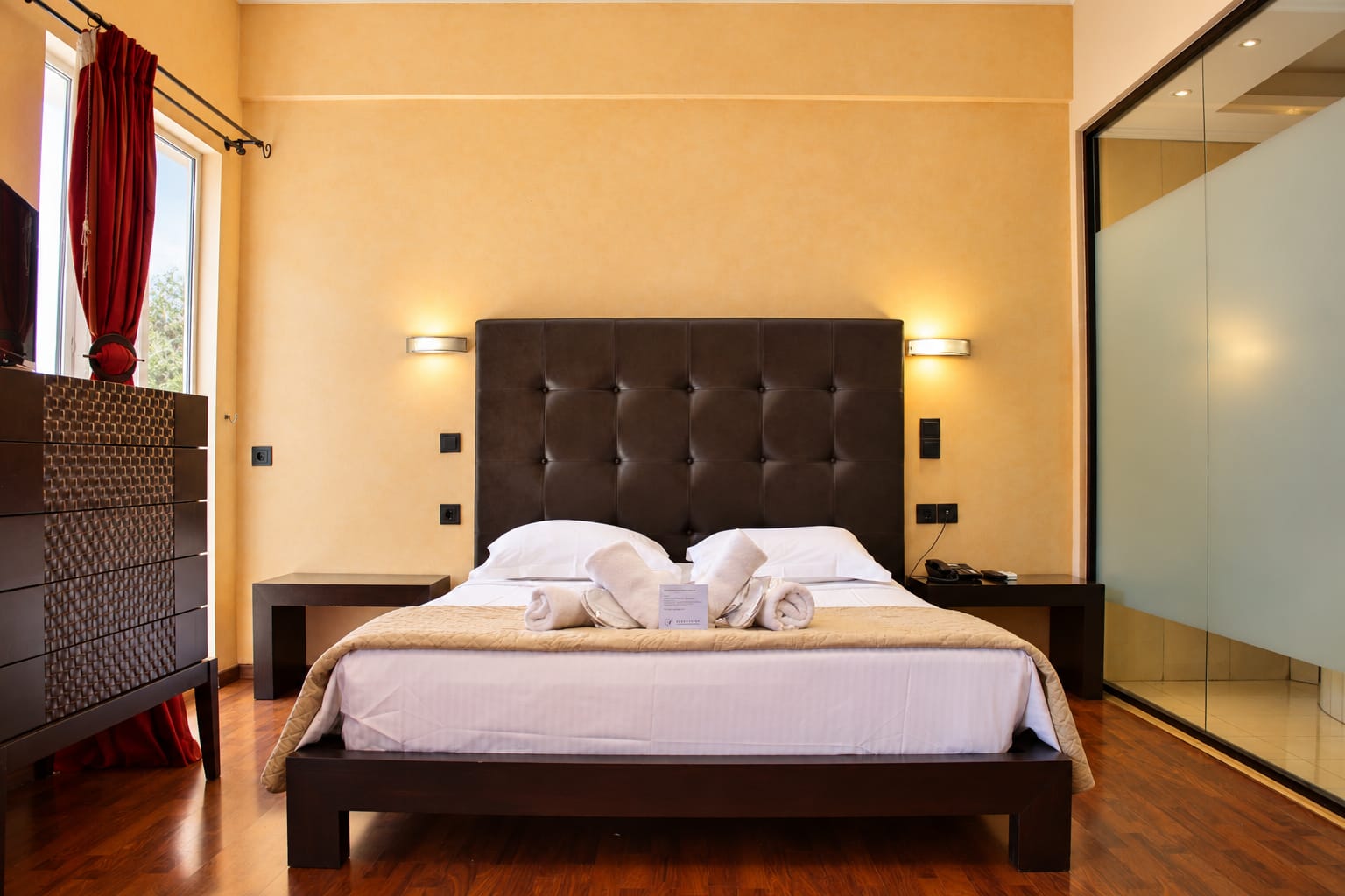 Anastazia Luxury Suites & Spa, ,