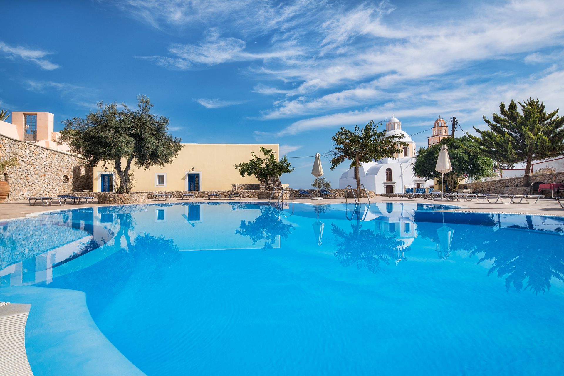 Gr hotels essay 07 image