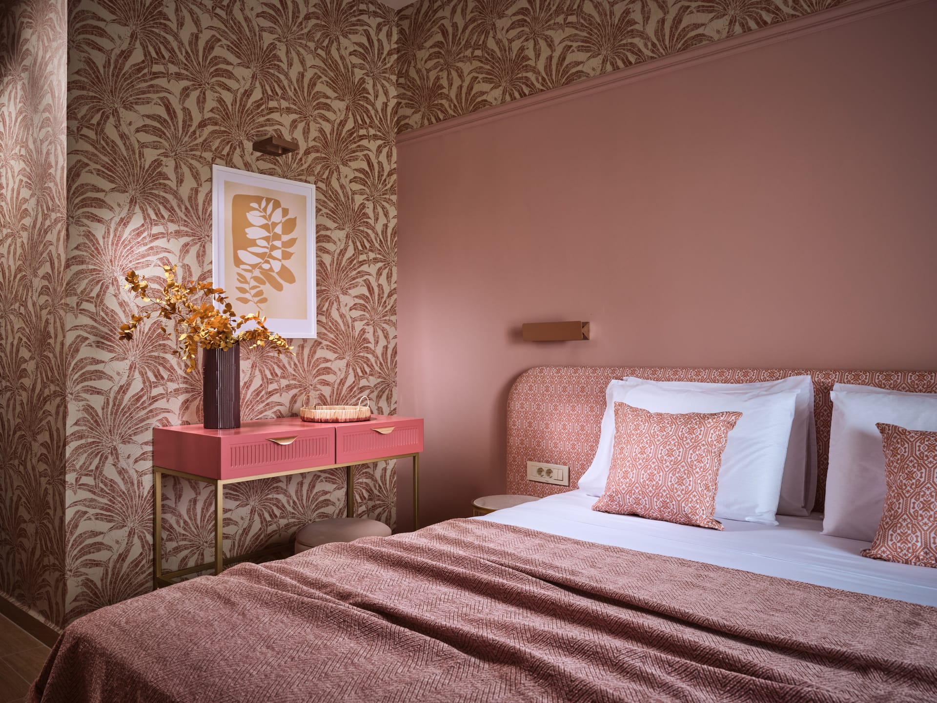 Deluxe Studio with Pool View