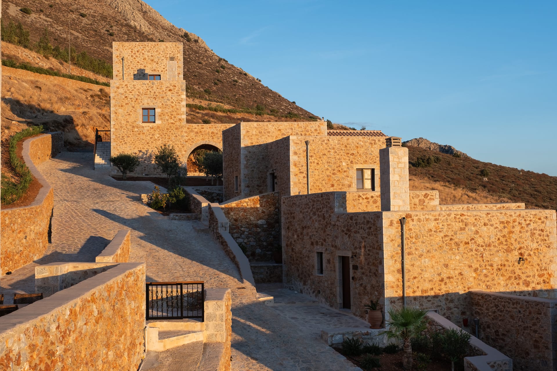 Anemos Suites Mani, Ano Bulari – Gerolimenas, Grčka — Anemos Tower Suite