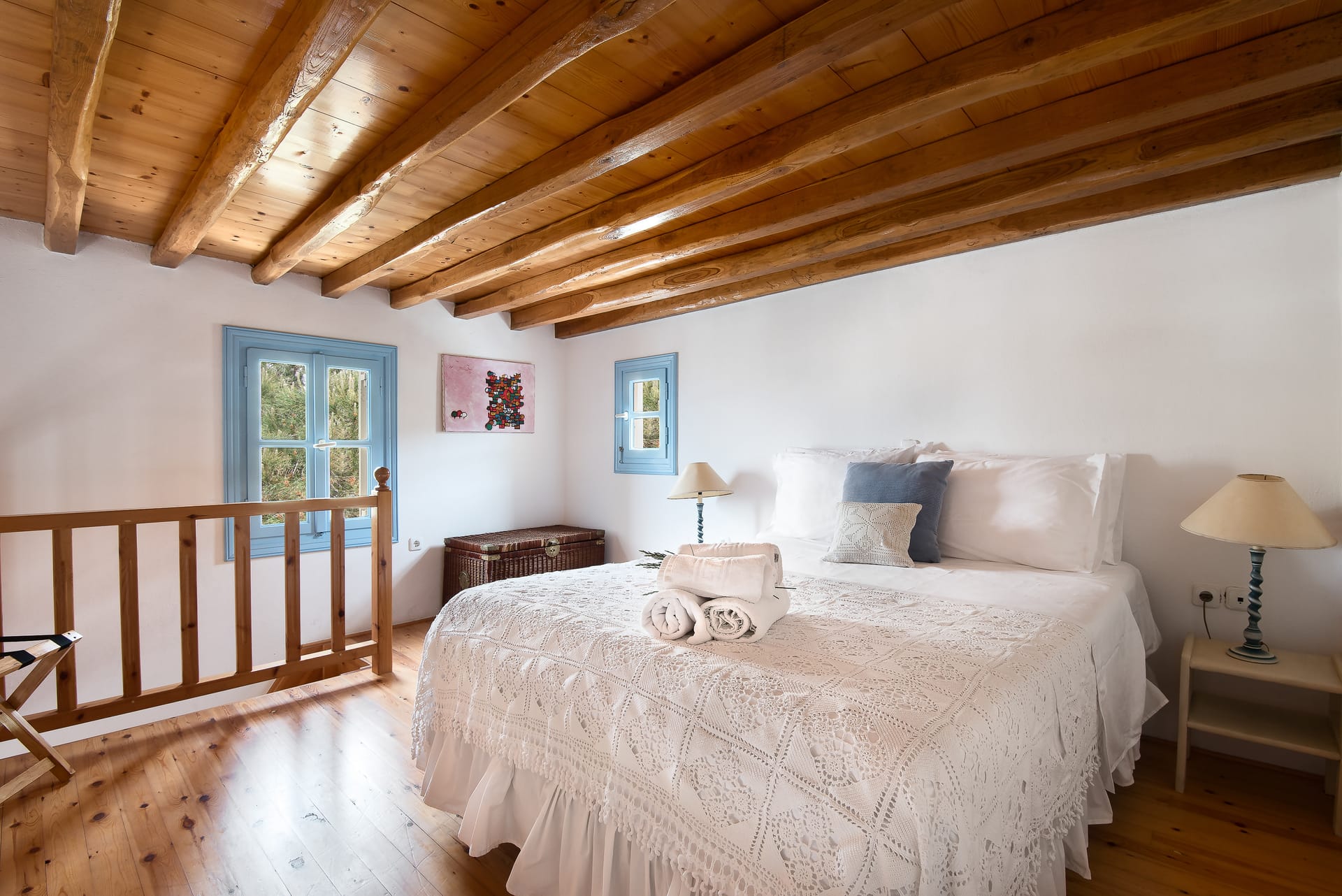 Split Level Apartment with Sea View