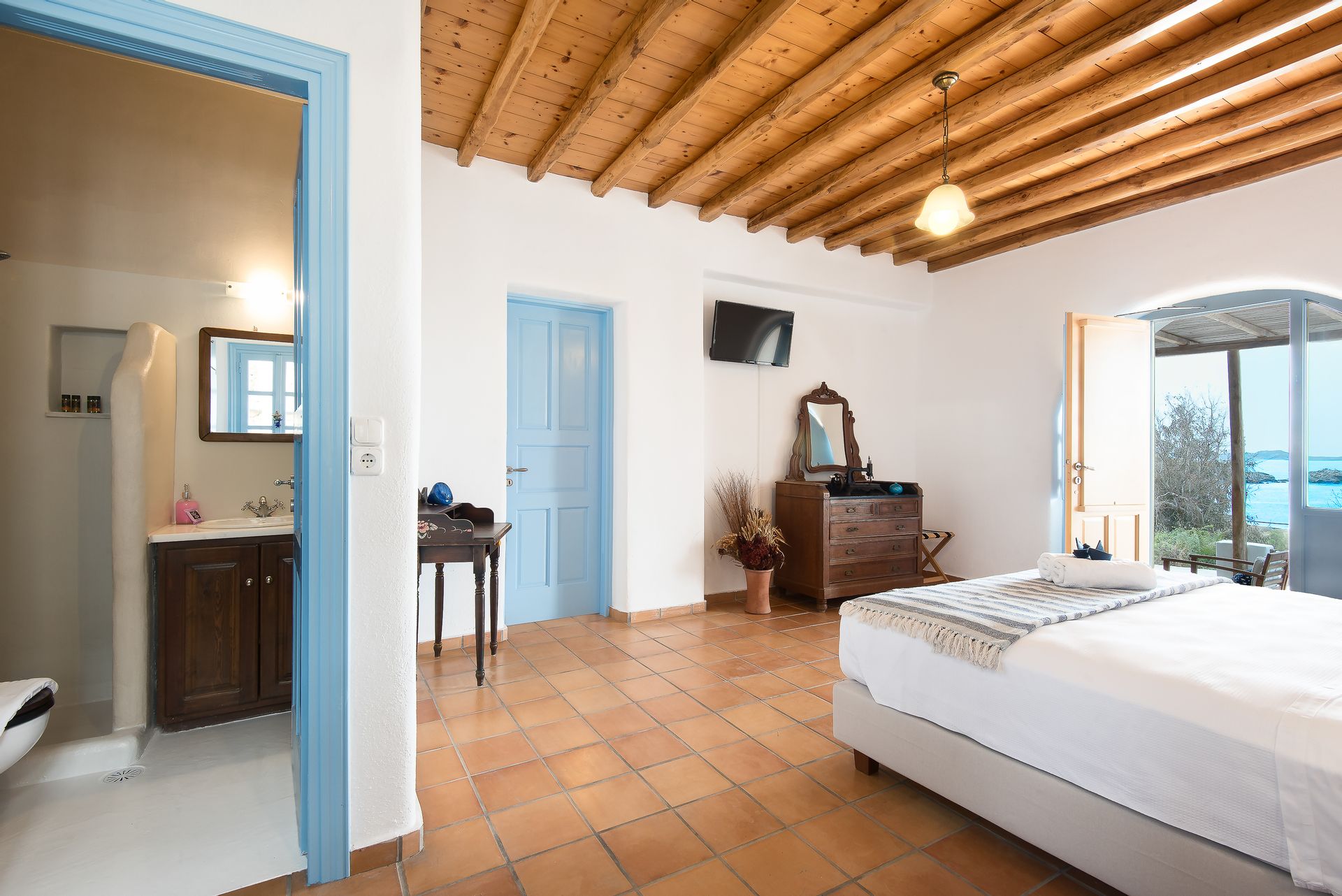 Deluxe Double with Sea View -Sharing terrace