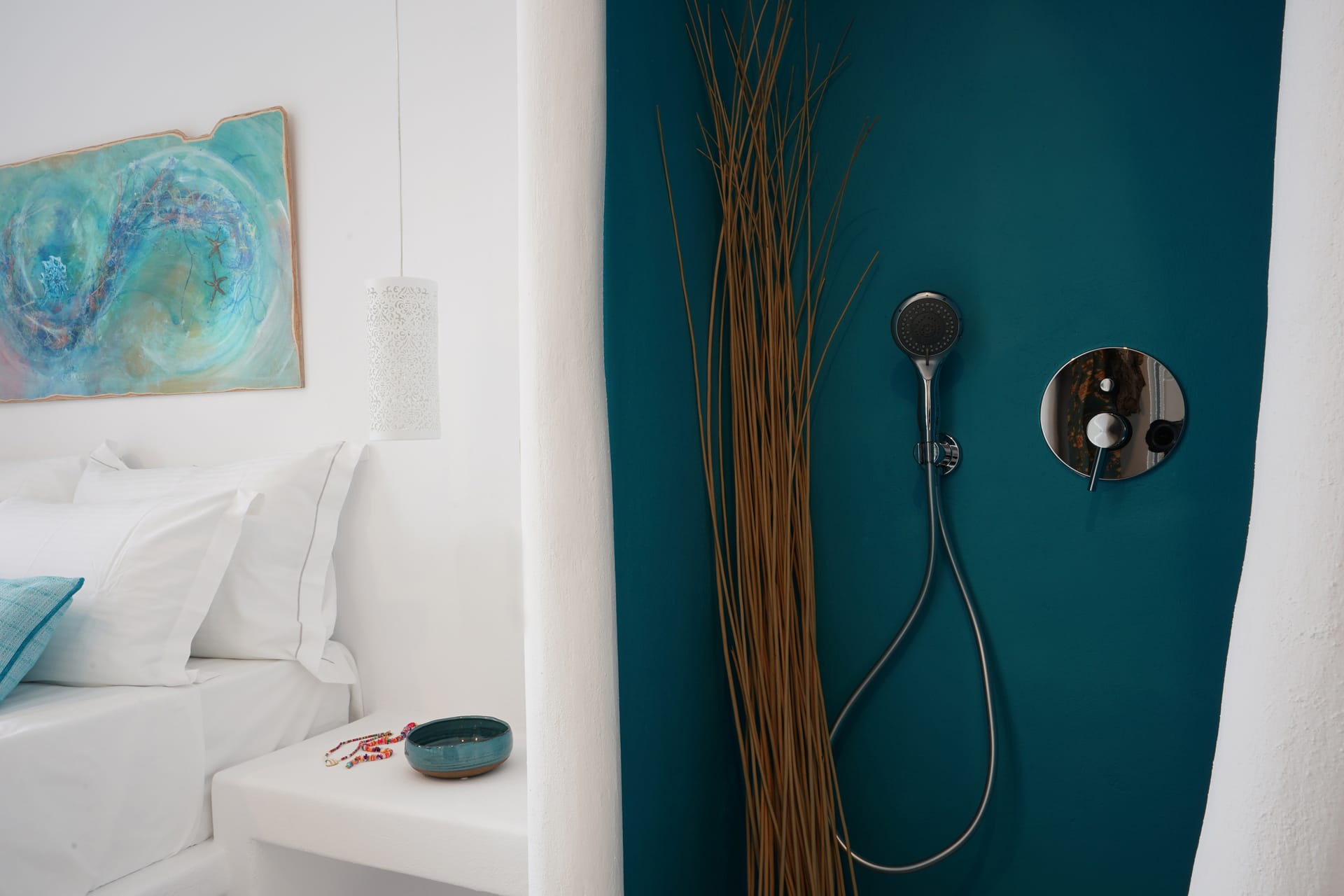 Deluxe Room Pool Front