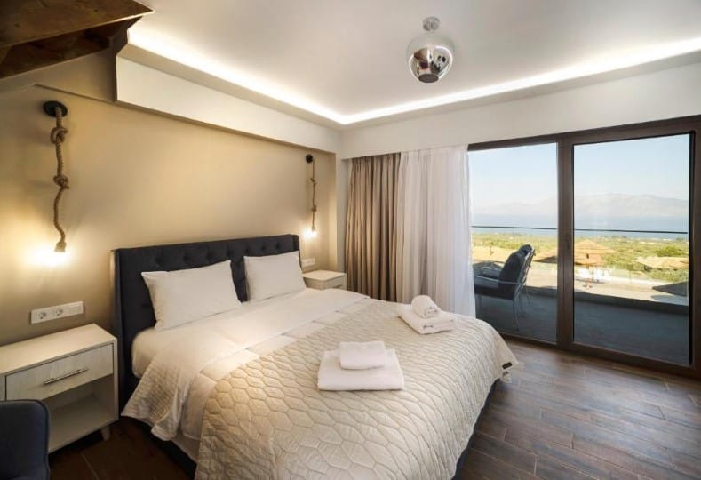 Nature Suite - Split Level Sea View