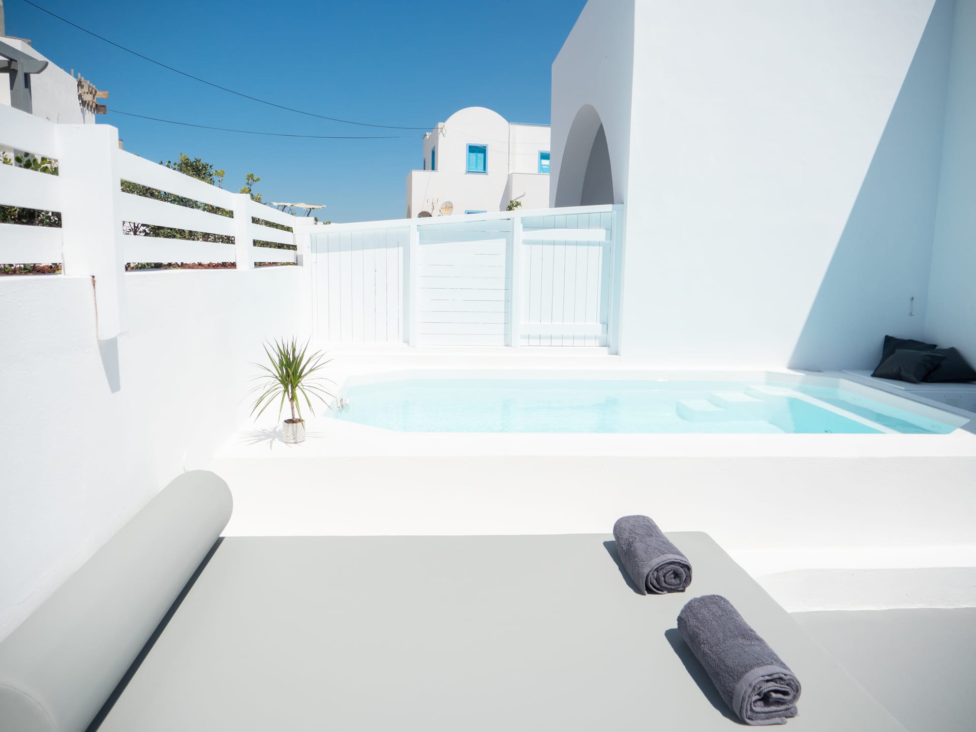 Suite with Pool | Rose