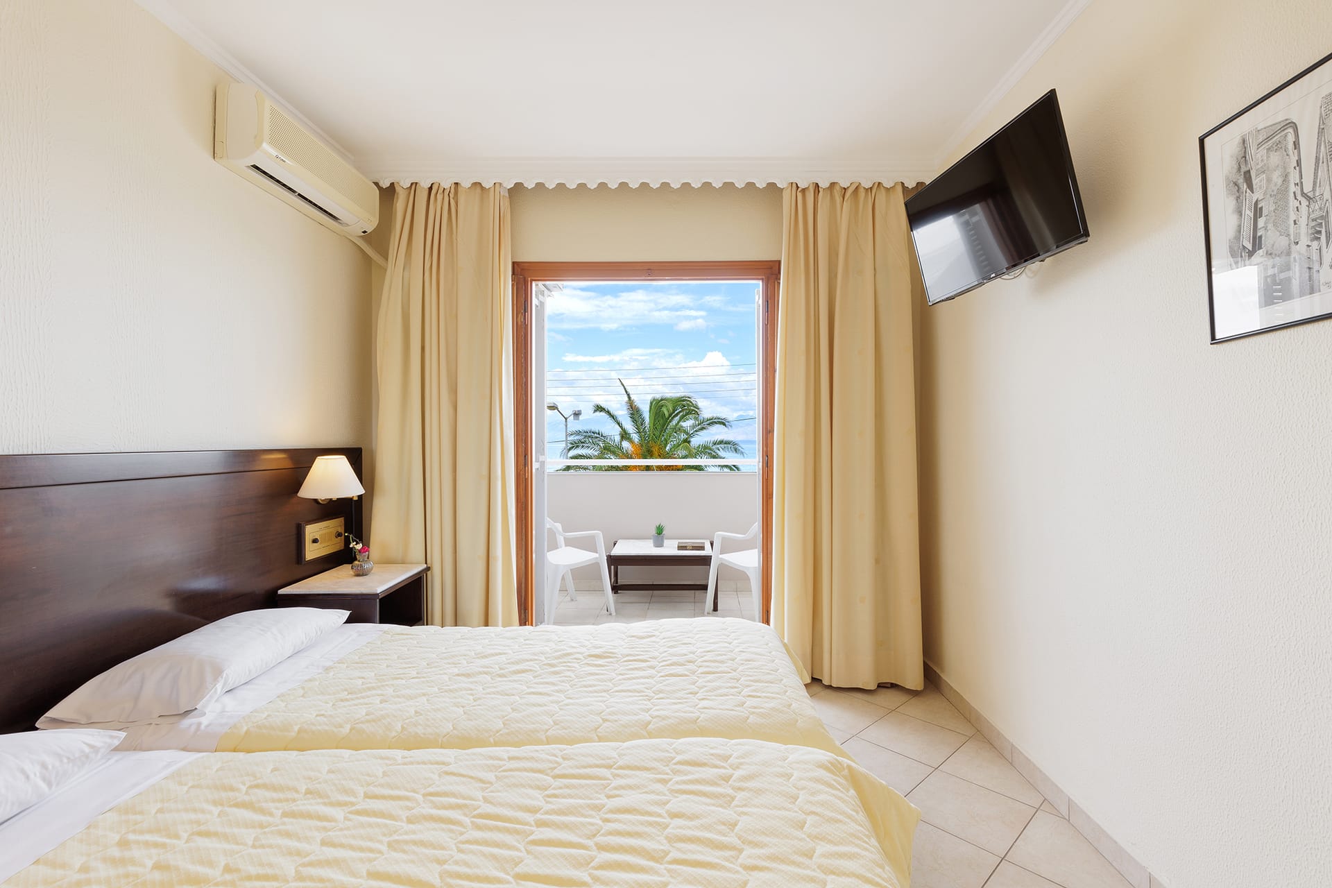 Twin Room with Sea View