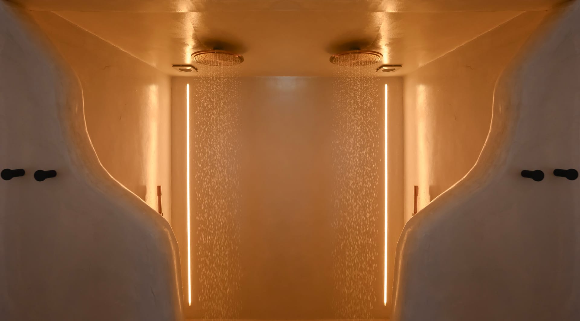 Honeymoon Suite with Infinity Heated Pool