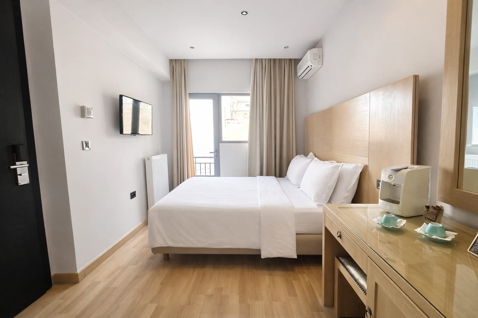 Economy Room