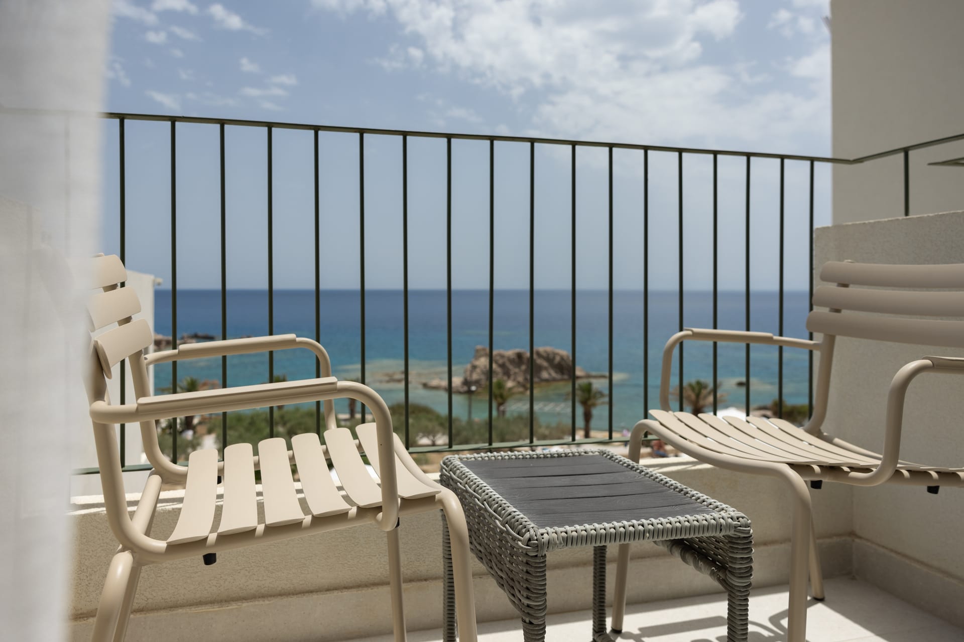 Double or Twin Room with Sea View
