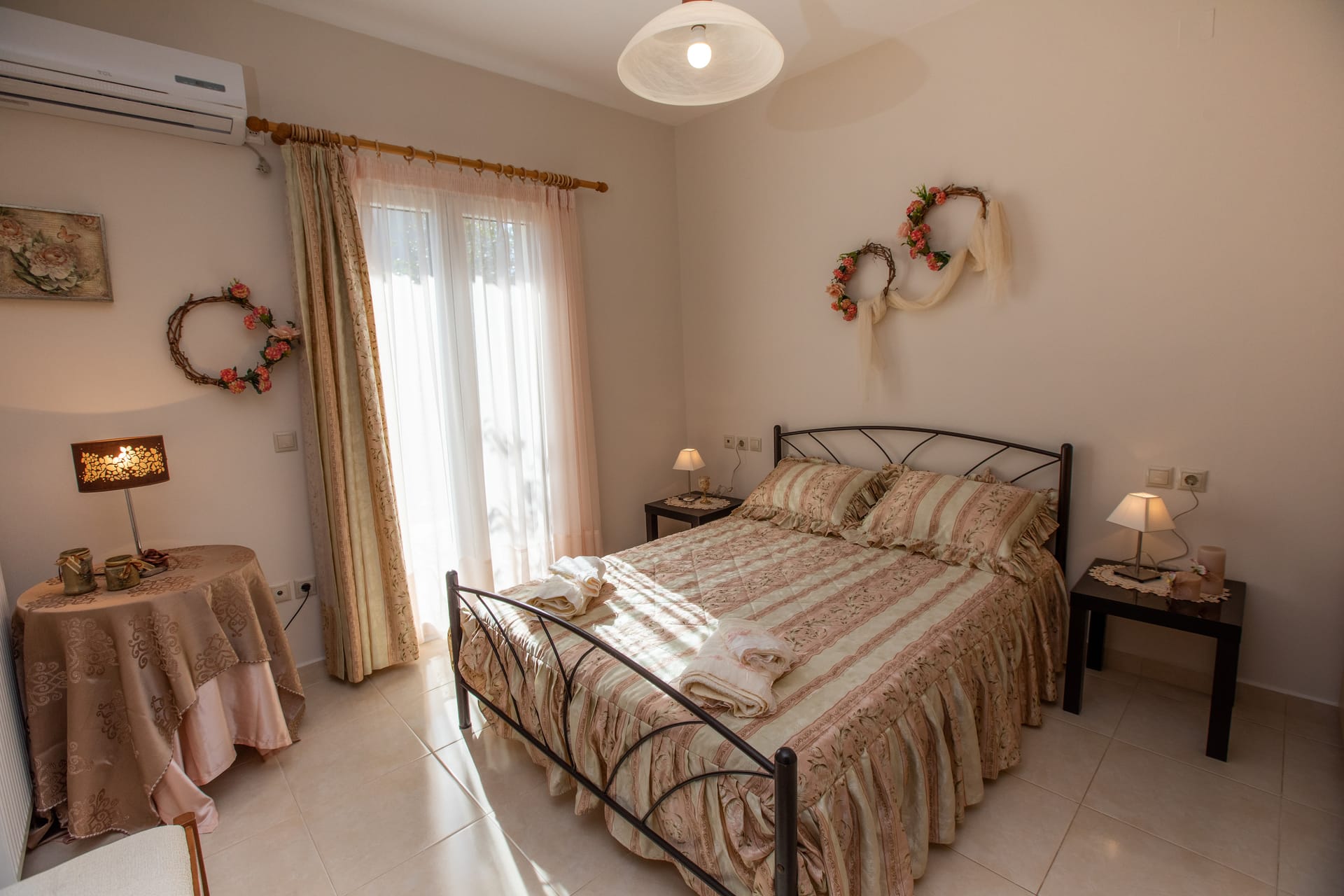 Elisso Apartment with Garden